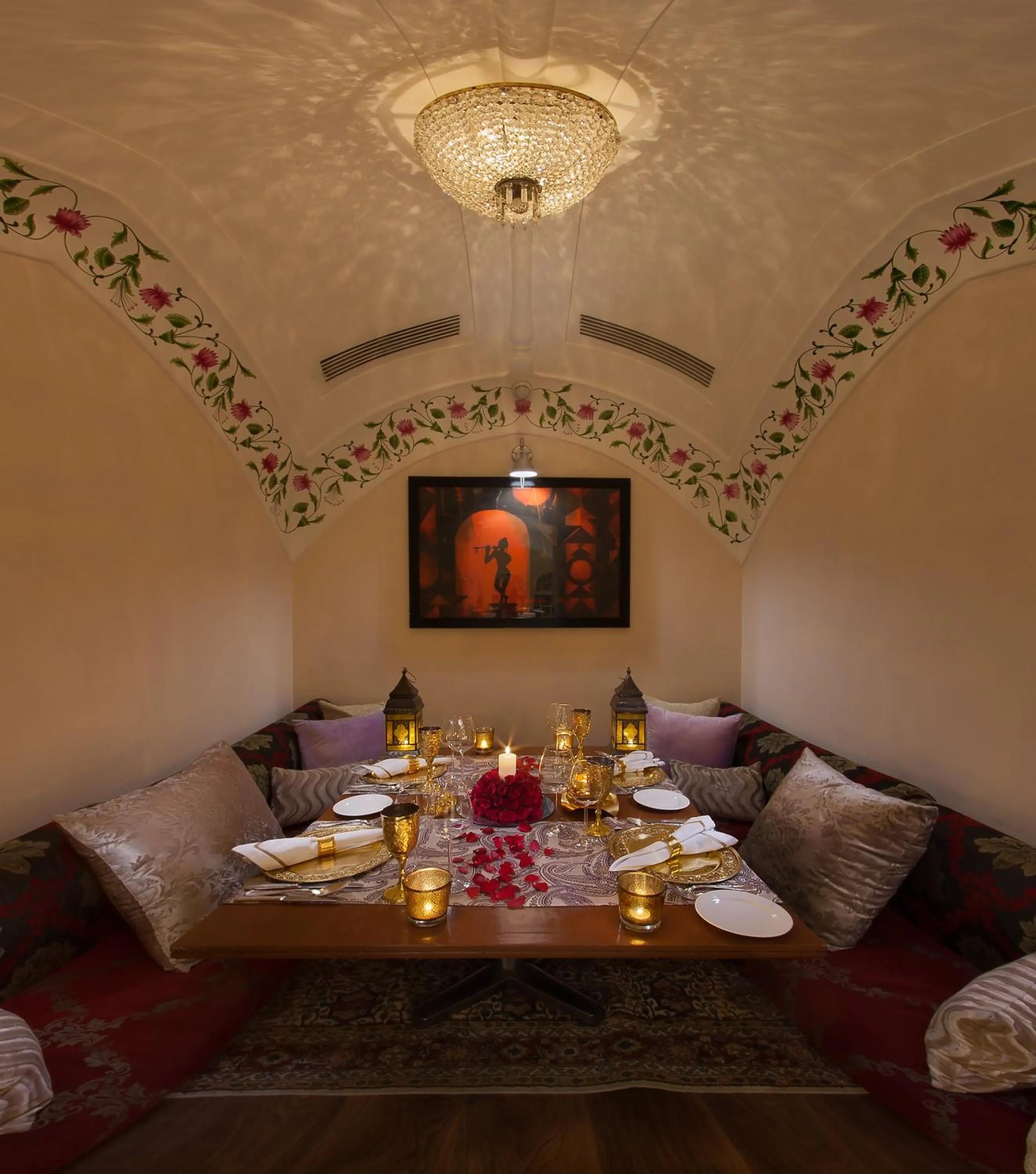 Restaurant/places to eat in Jai Mahal Palace