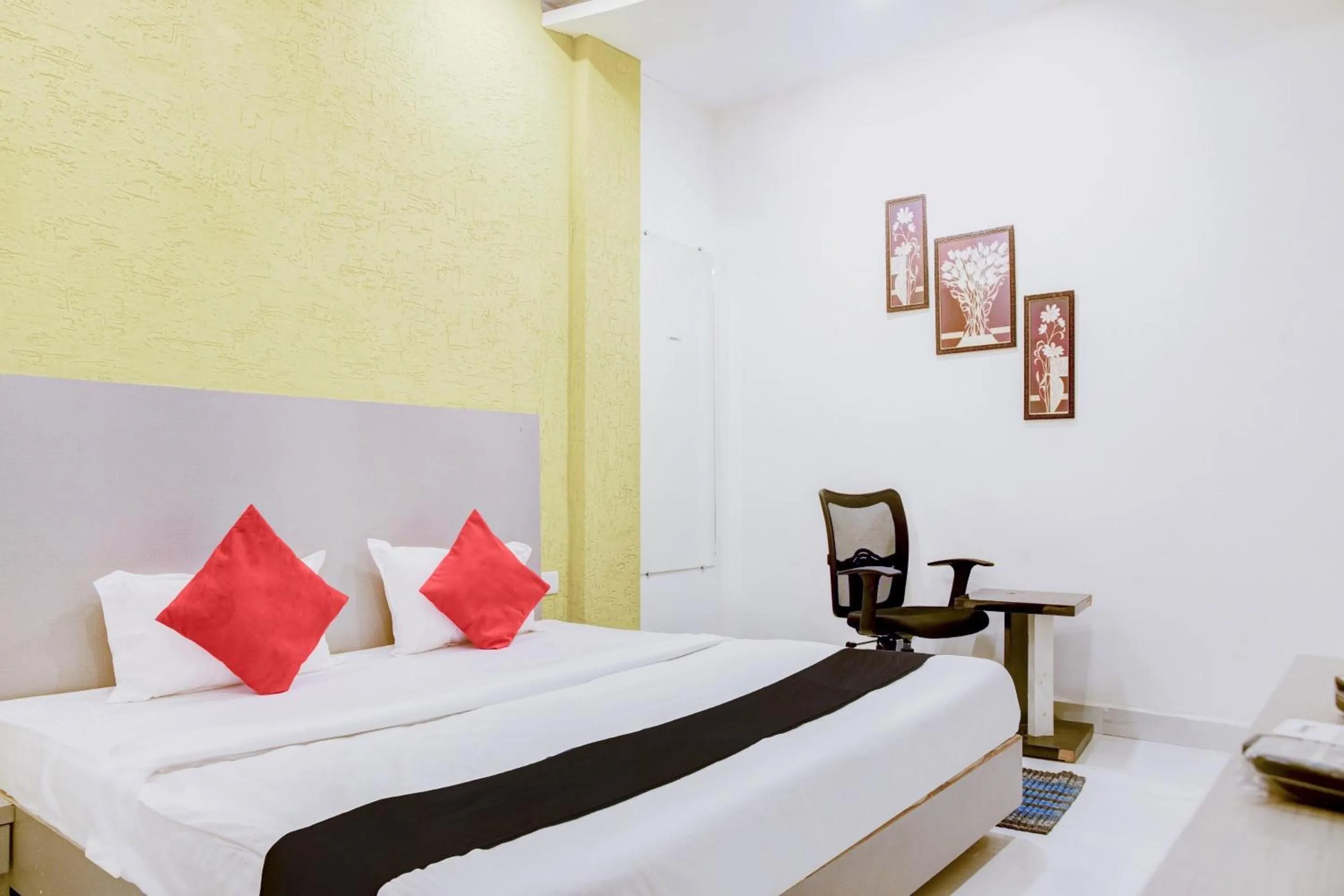 Bedroom, Bed in Super Hotel O Bine Venue