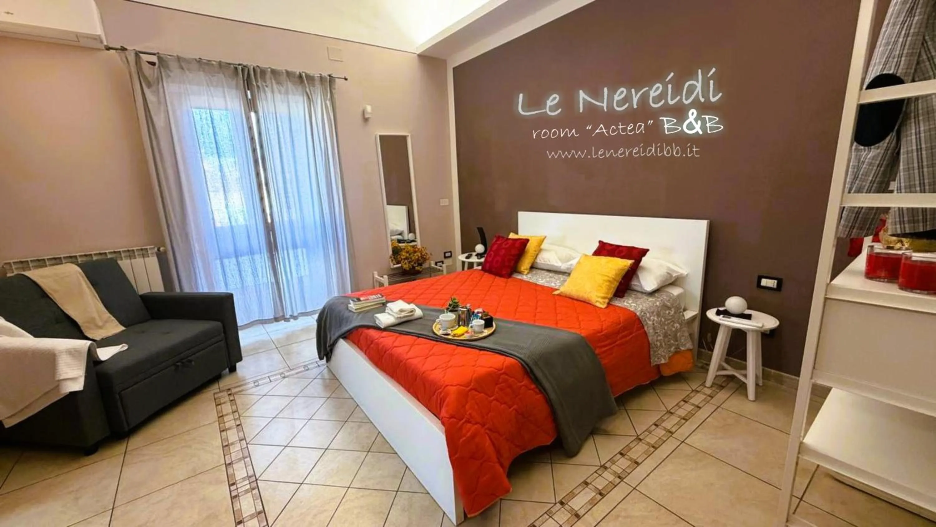 Shower, Bed in Le Nereidi b&b Acireale Centro