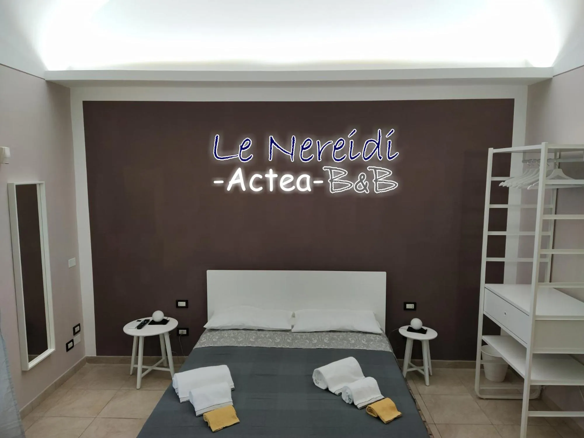 Bed in Le Nereidi b&b Acireale Centro