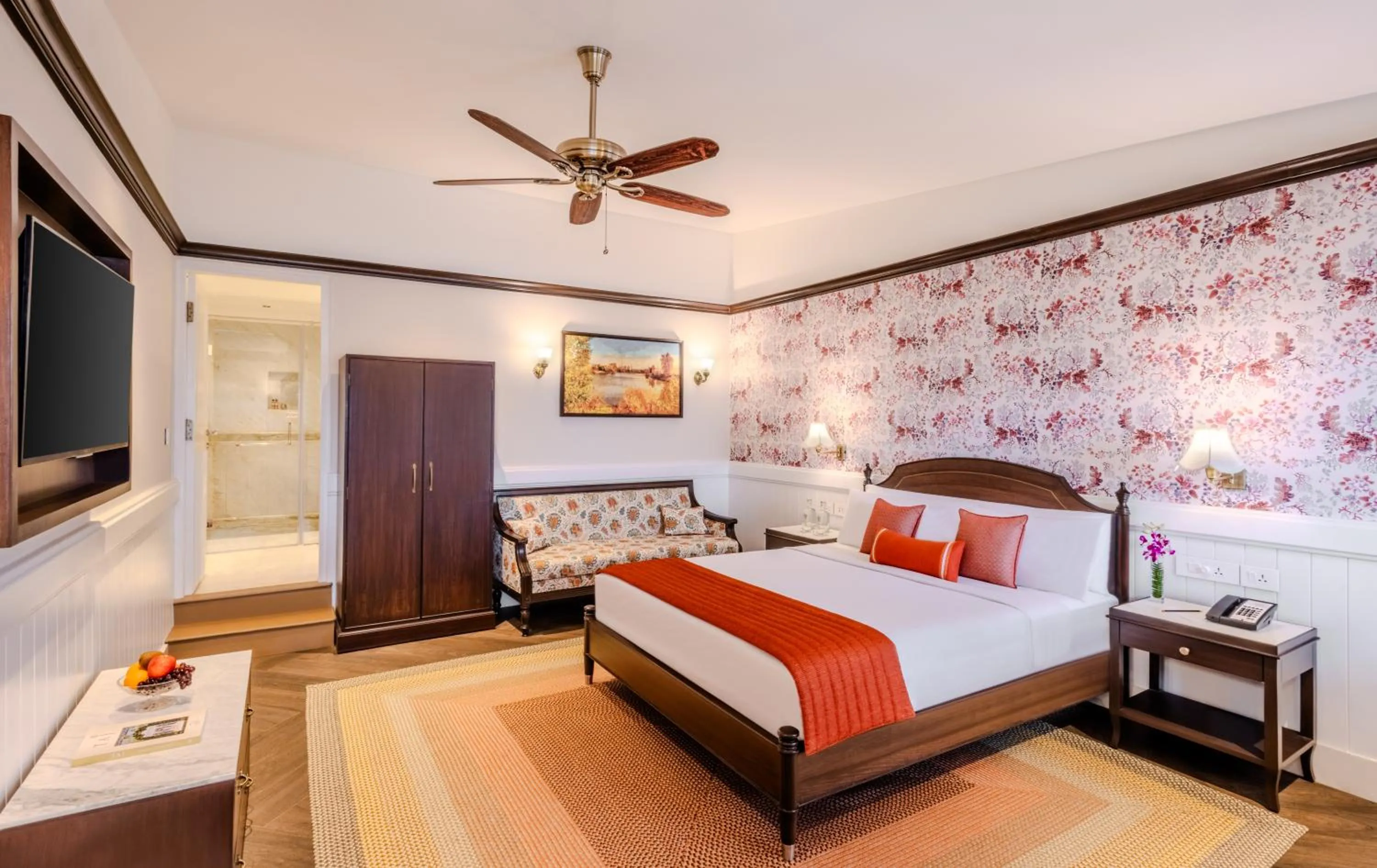 Bedroom, Bed in Gateway Coonoor