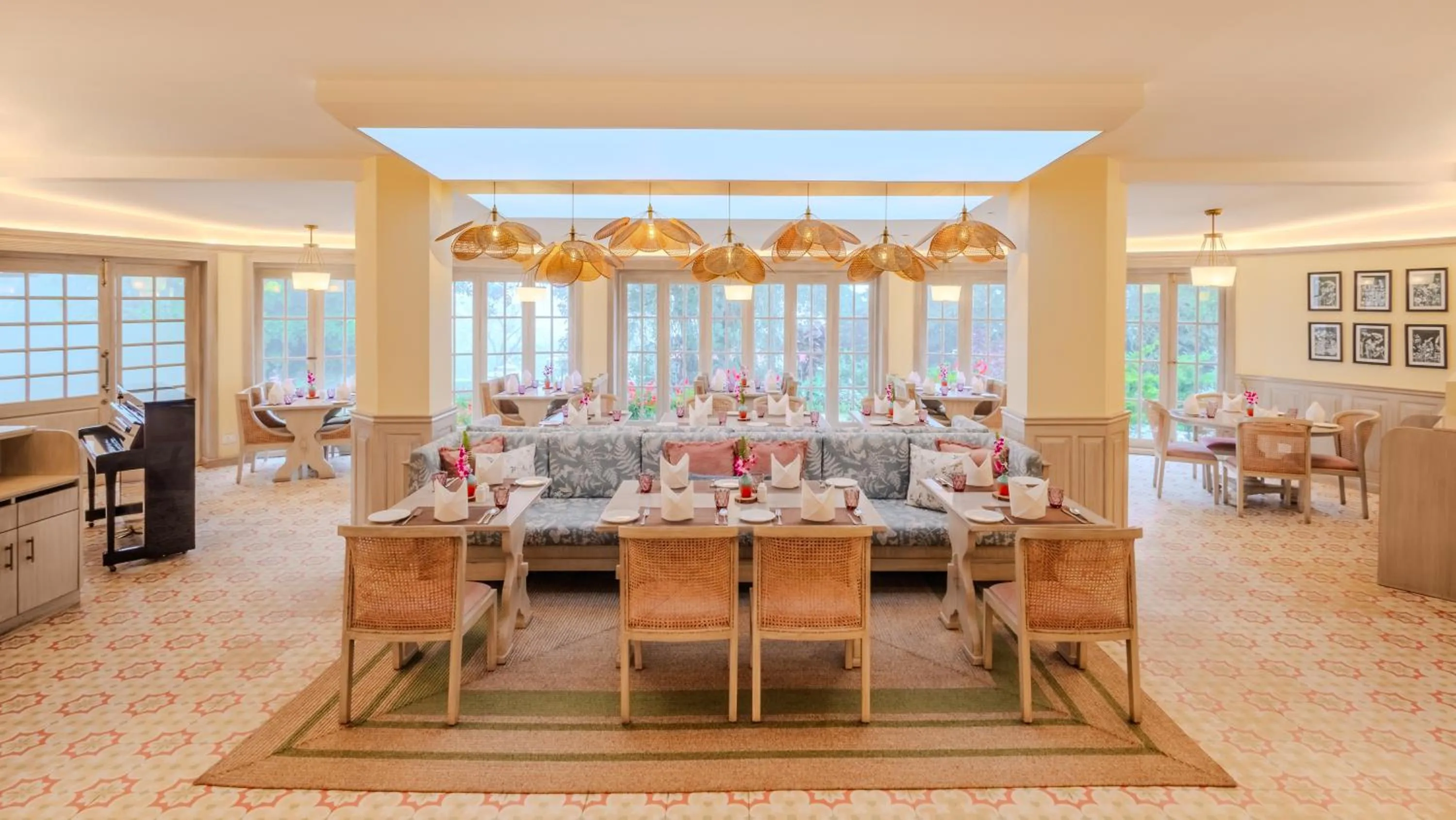 Restaurant/places to eat in Gateway Coonoor