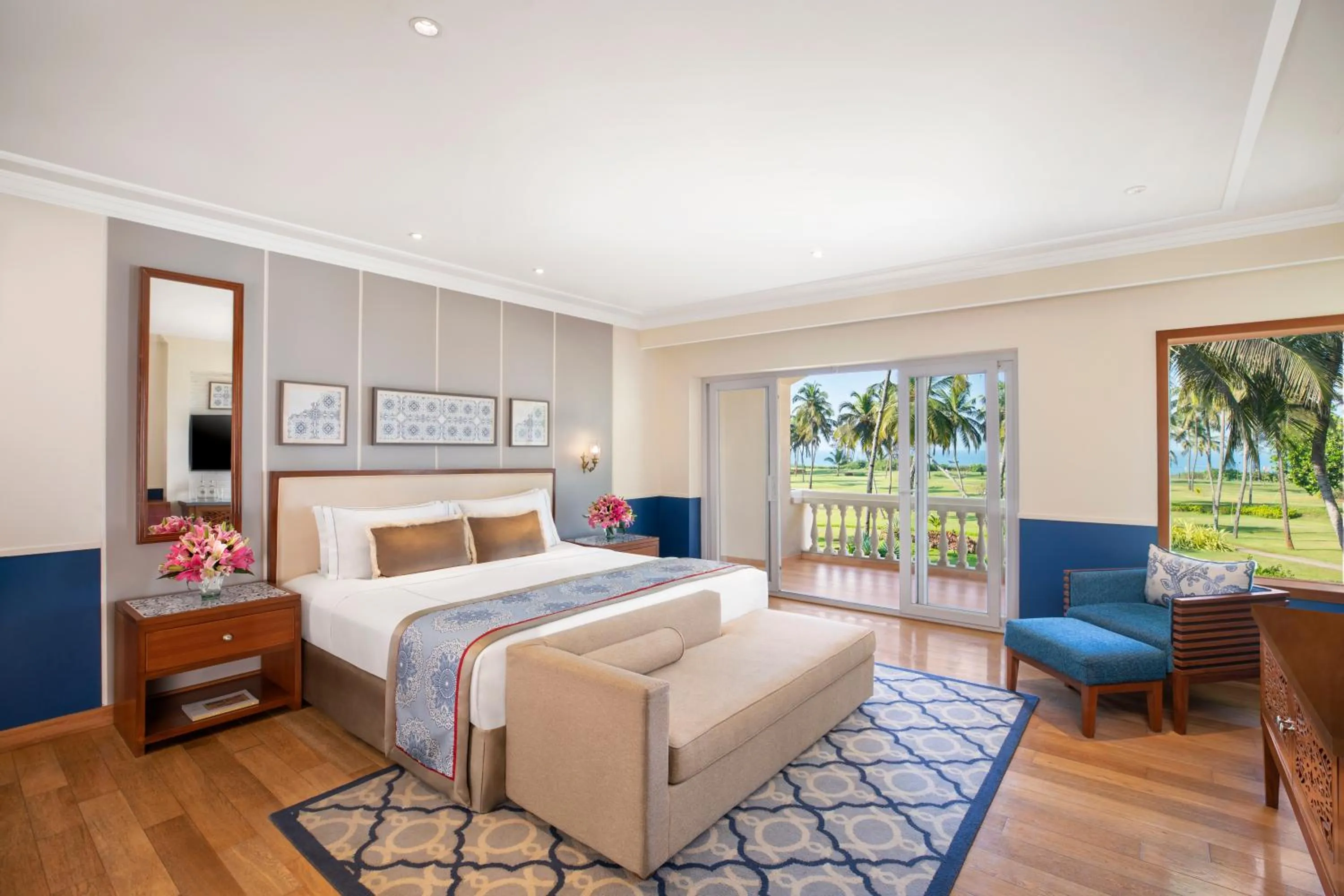 Balcony/Terrace, Bed in Taj Exotica Resort & Spa, Goa