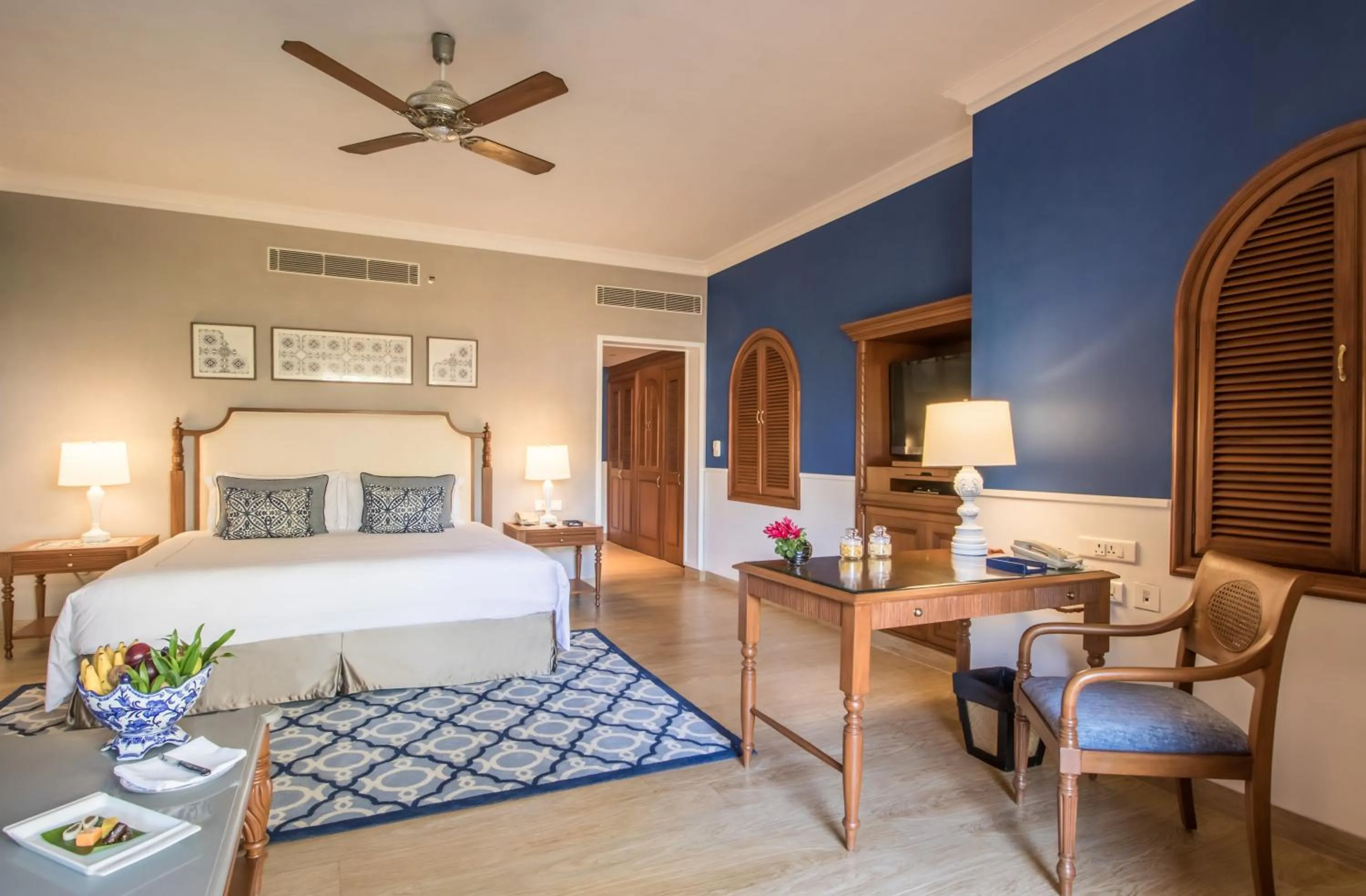 Bedroom, Bed in Taj Exotica Resort & Spa, Goa