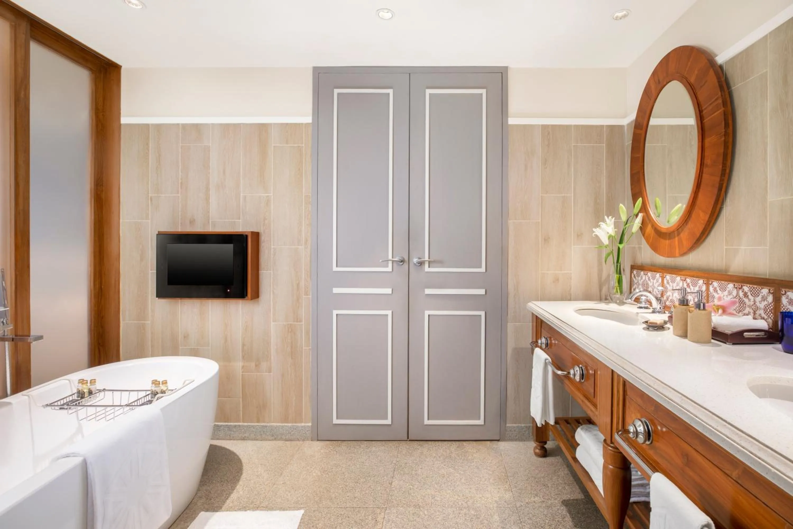 Bath in Taj Exotica Resort & Spa, Goa