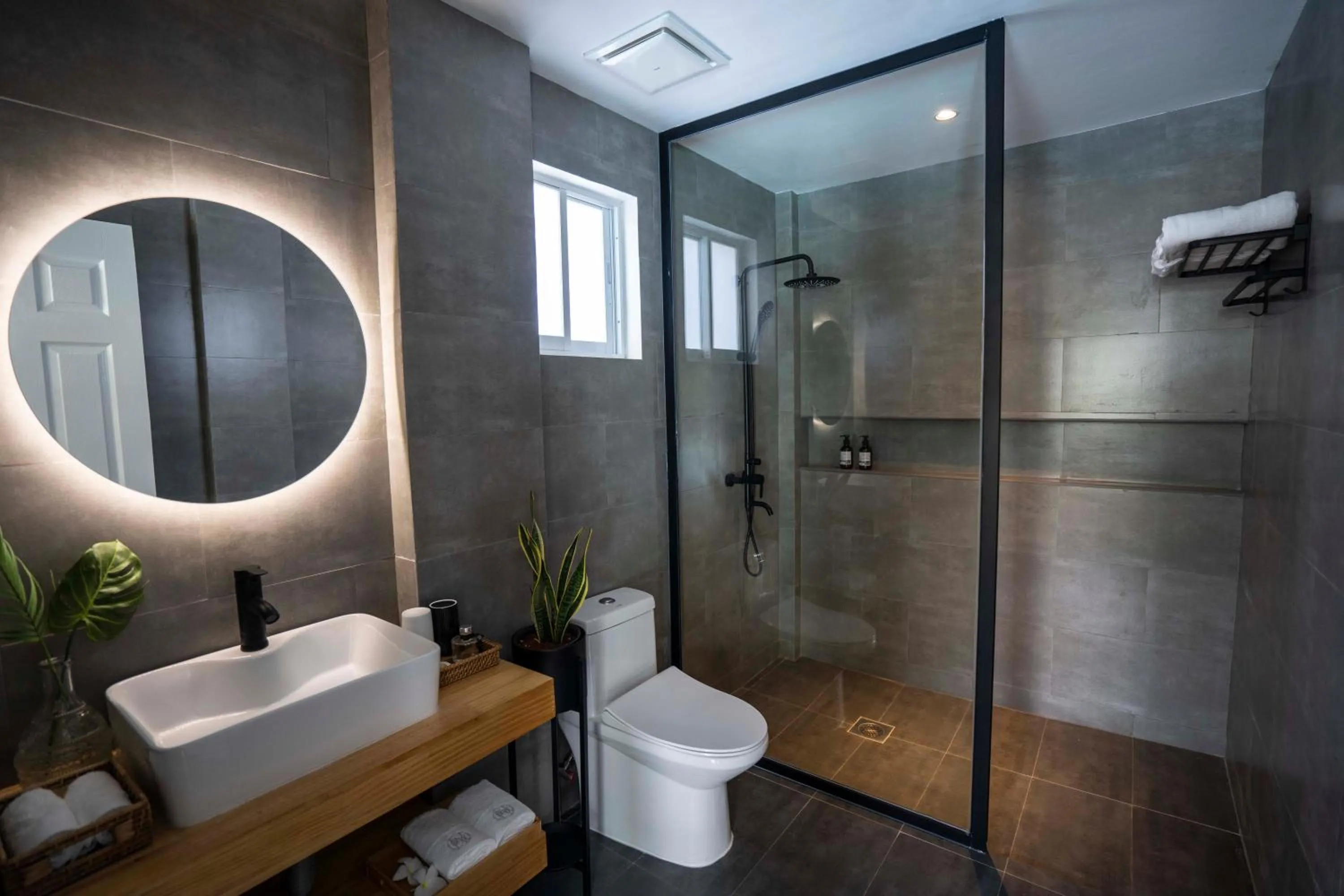 Toilet in Ultra Mint Resort