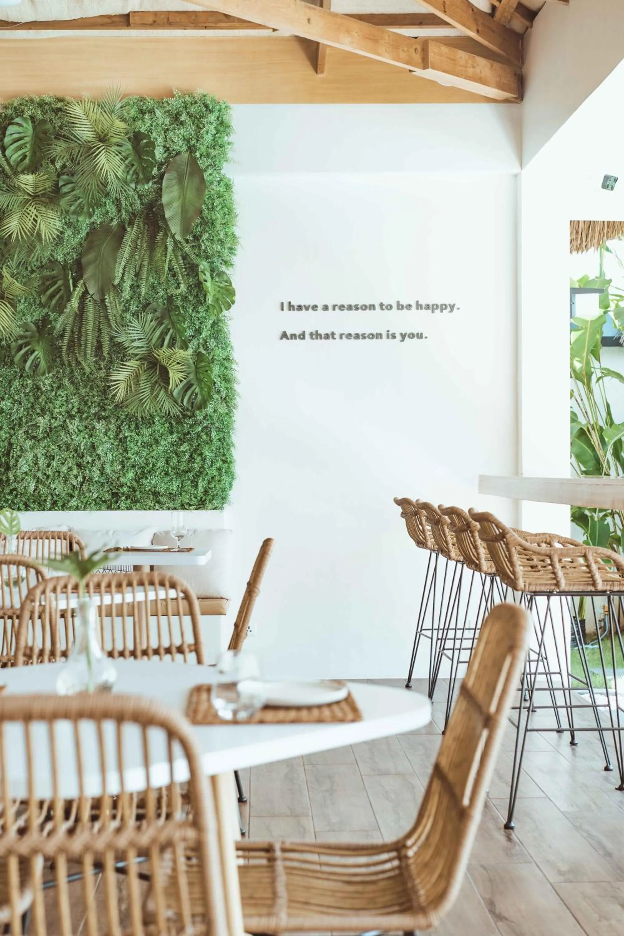 Restaurant/places to eat in Ultra Mint Resort