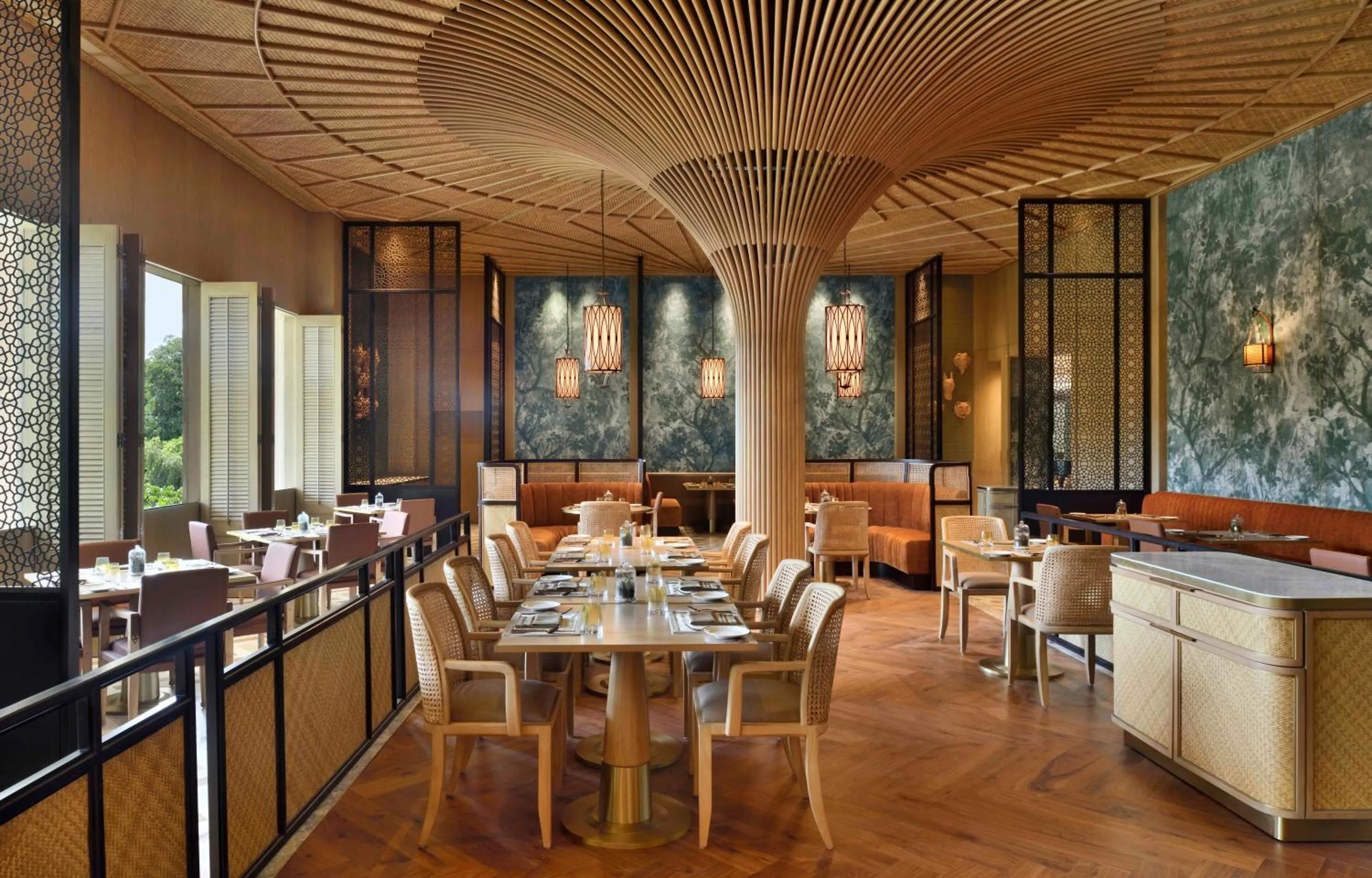 Restaurant/places to eat in Taj Mahal, New Delhi