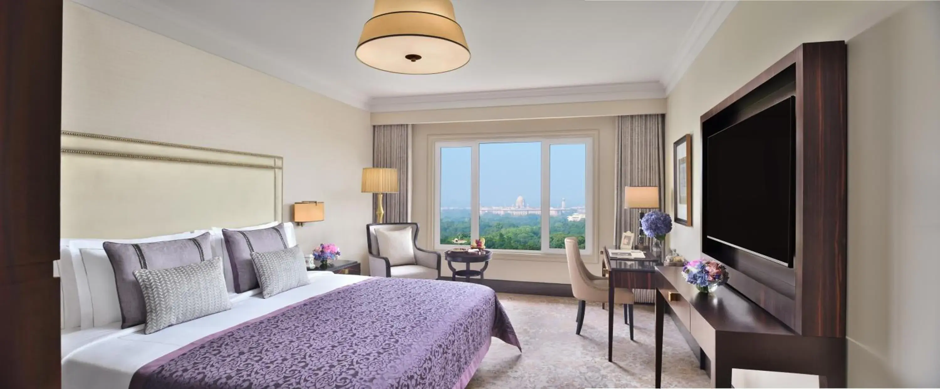 Bedroom, Bed in Taj Mahal, New Delhi Bedroom, Bed in Taj Mahal, New Delhi