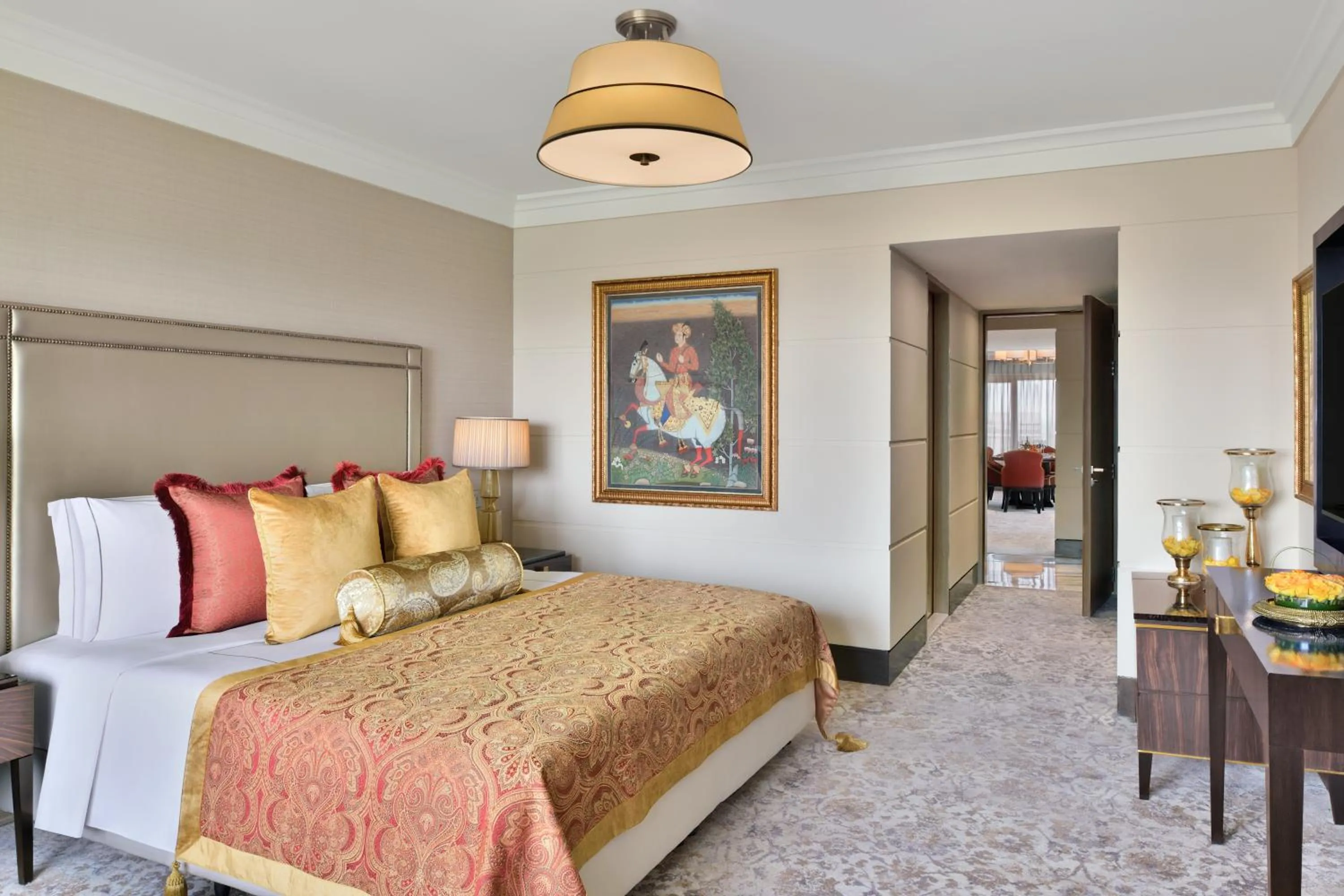 Photo of the whole room, Bed in Taj Mahal, New Delhi