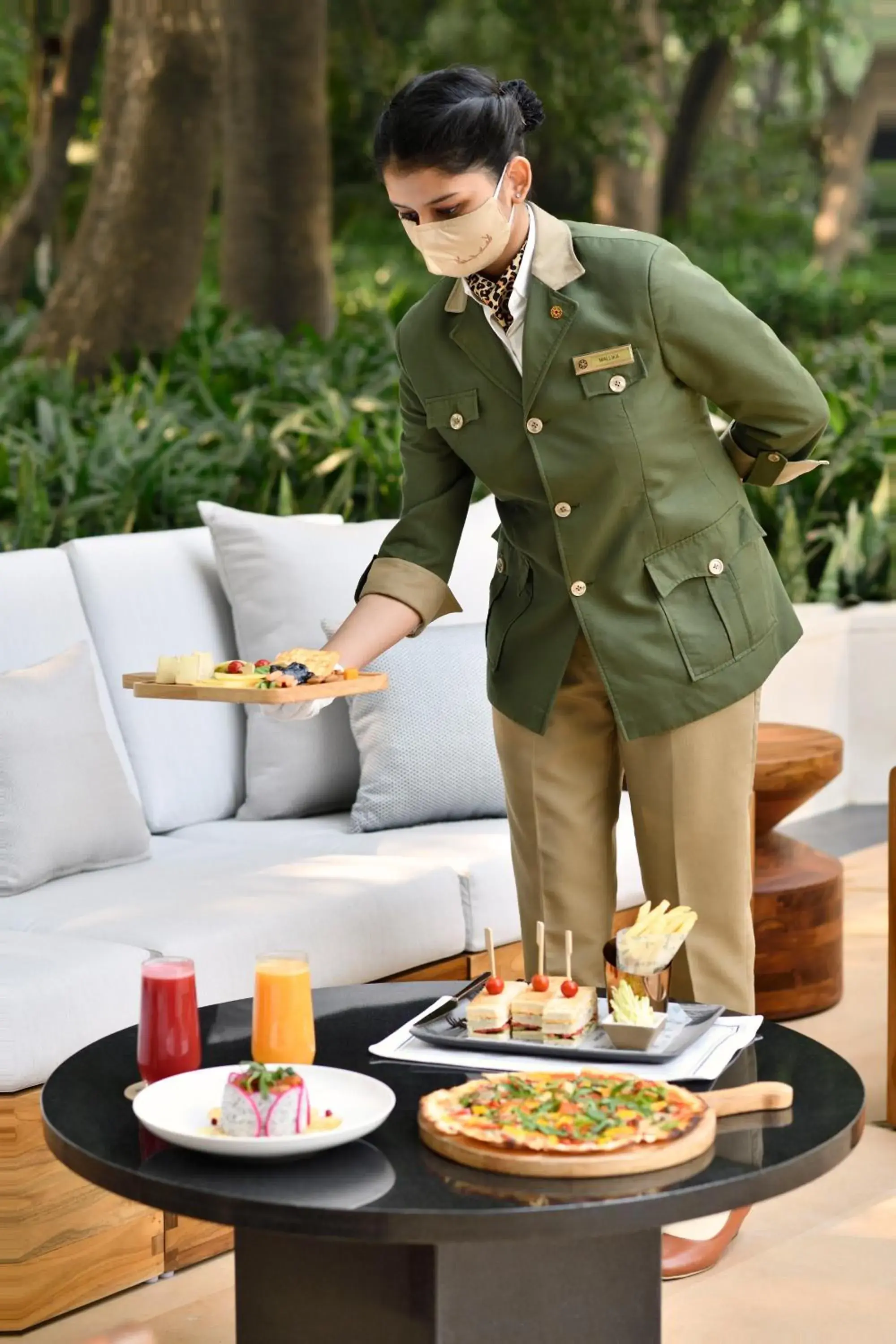 Food and drinks in Taj Mahal, New Delhi Food and drinks in Taj Mahal, New Delhi