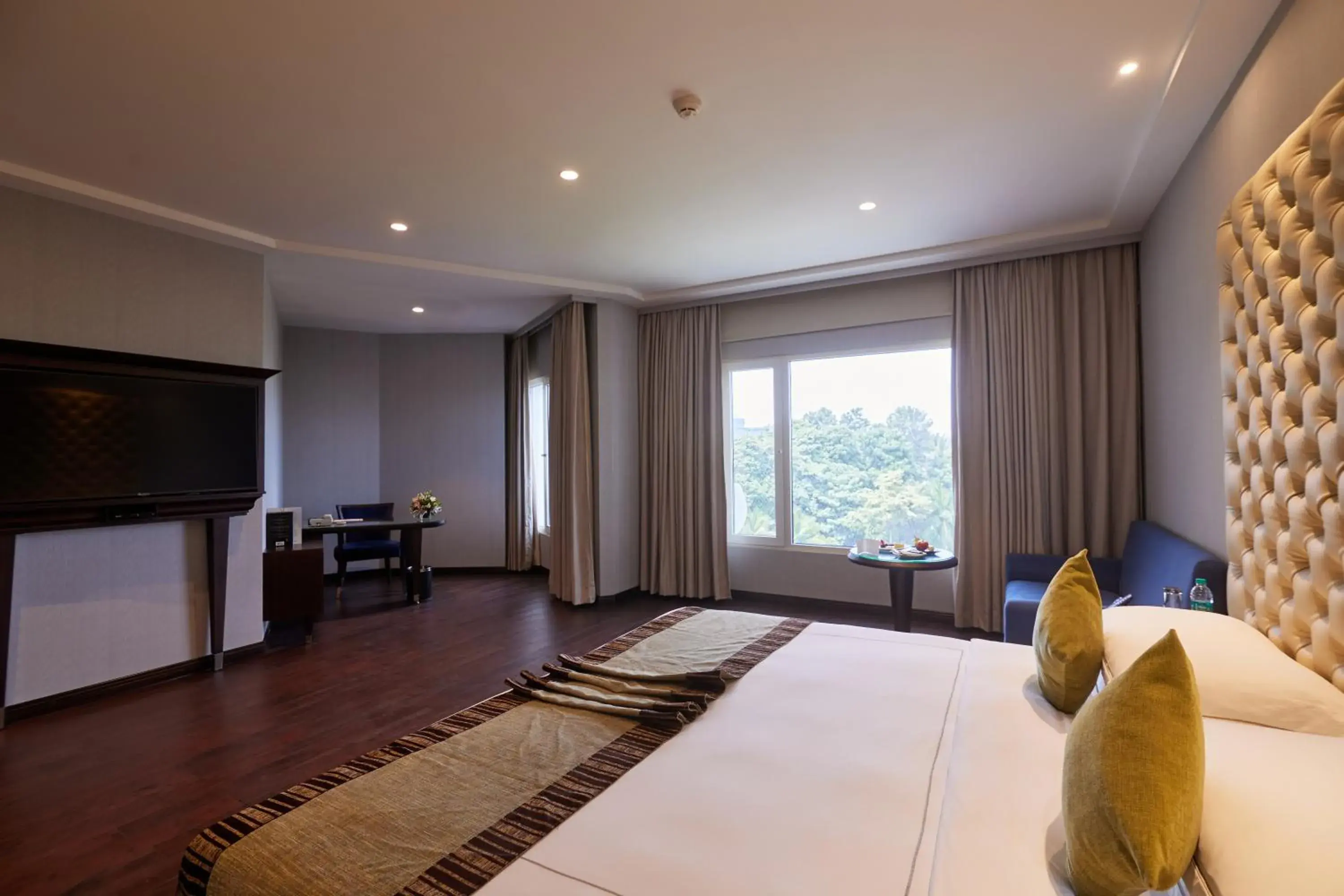 Bed in Taj Deccan Bed in Taj Deccan