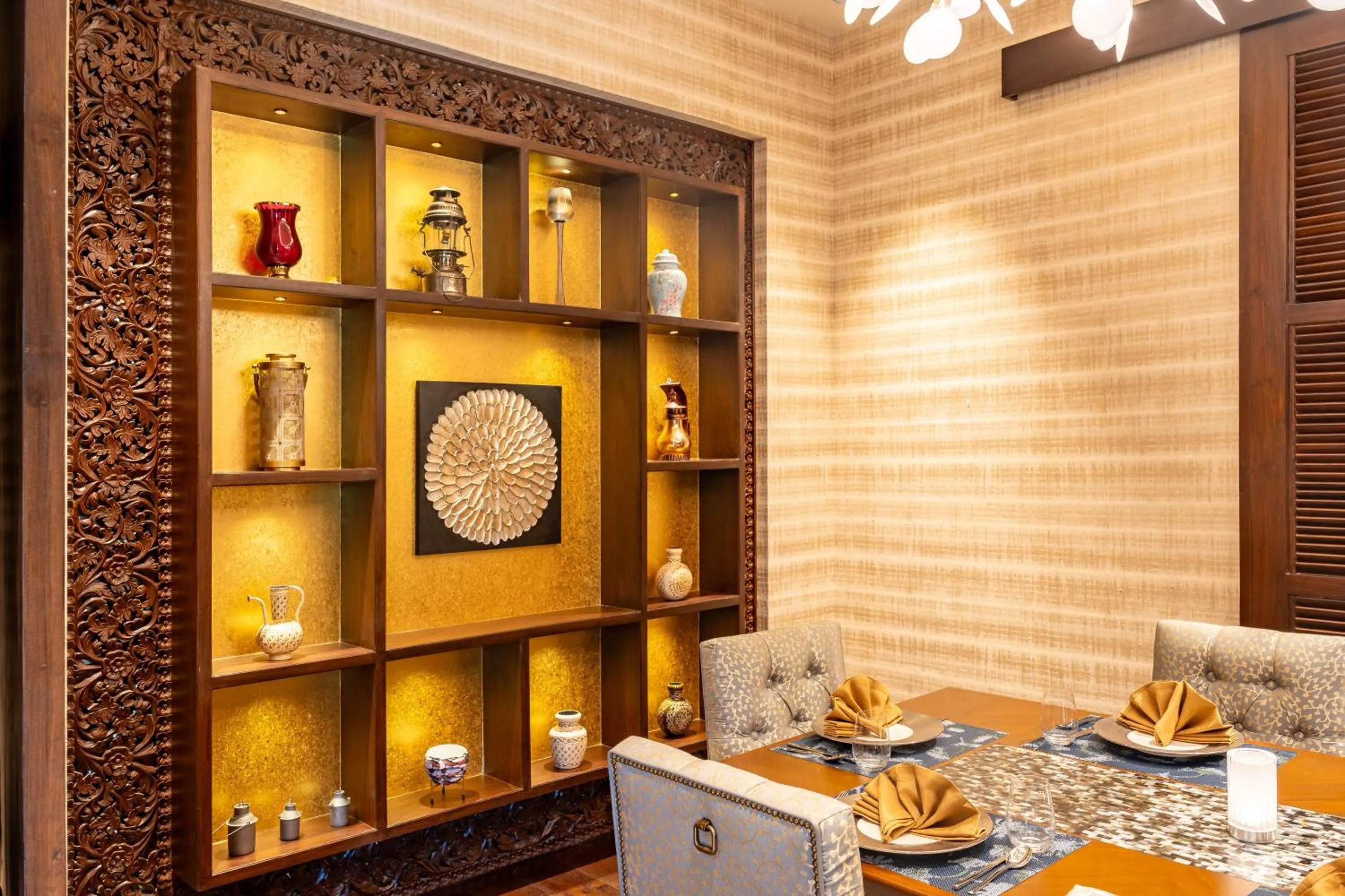 Restaurant/places to eat in Taj Deccan