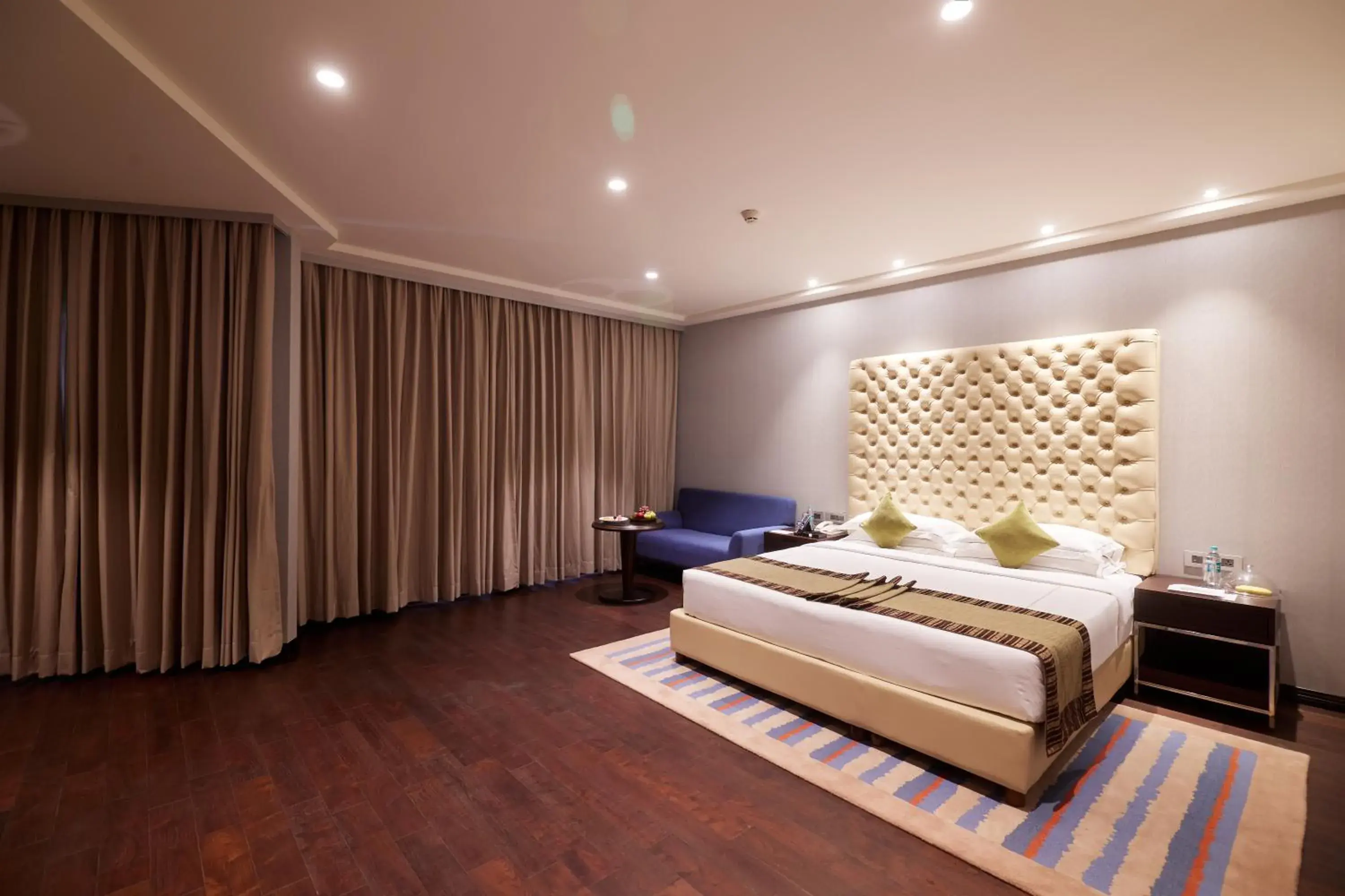 Bed in Taj Deccan Bed in Taj Deccan