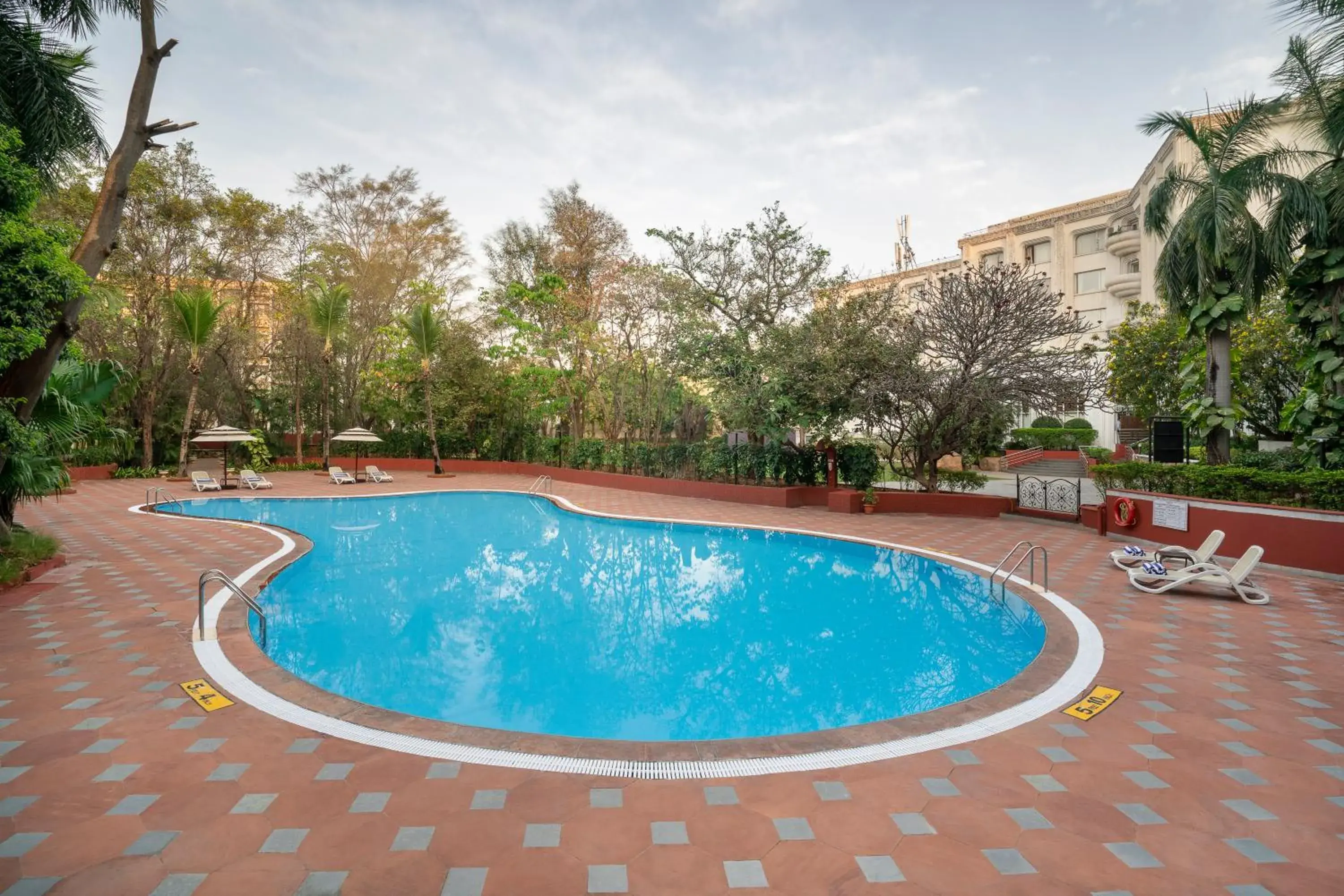 Swimming pool in Taj Deccan Swimming pool in Taj Deccan