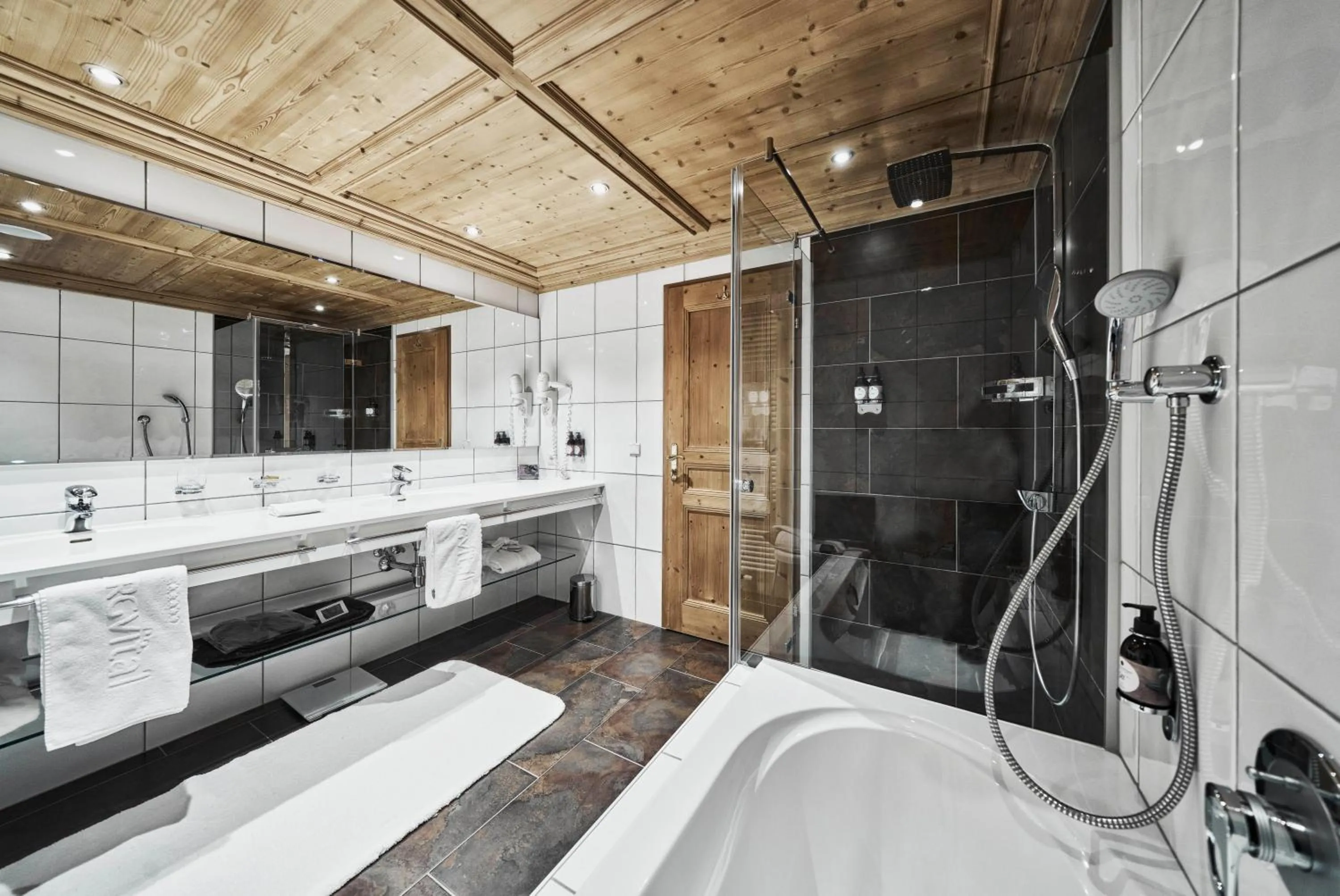 Shower in Burg Vital Resort