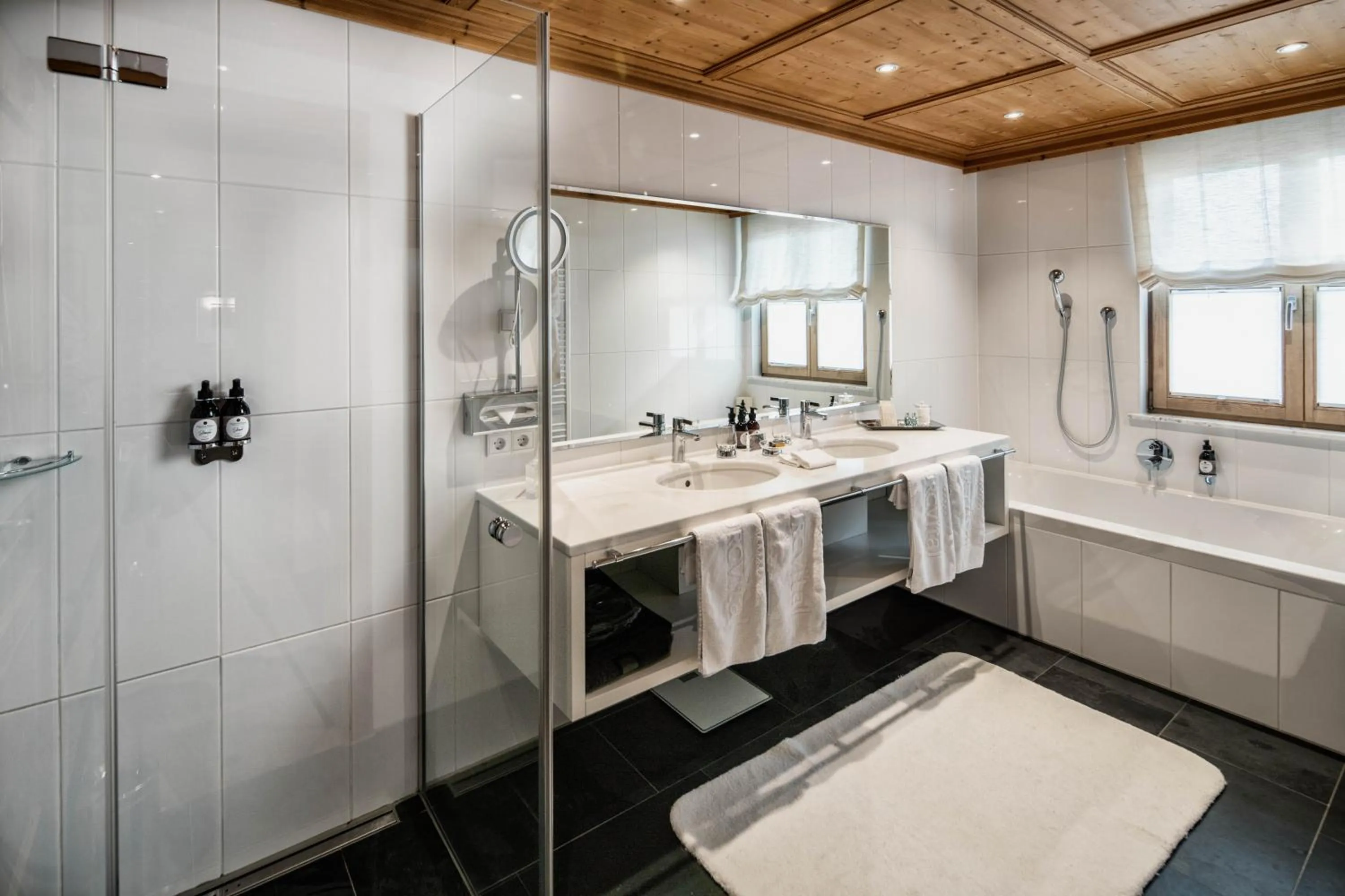 Shower in Burg Vital Resort