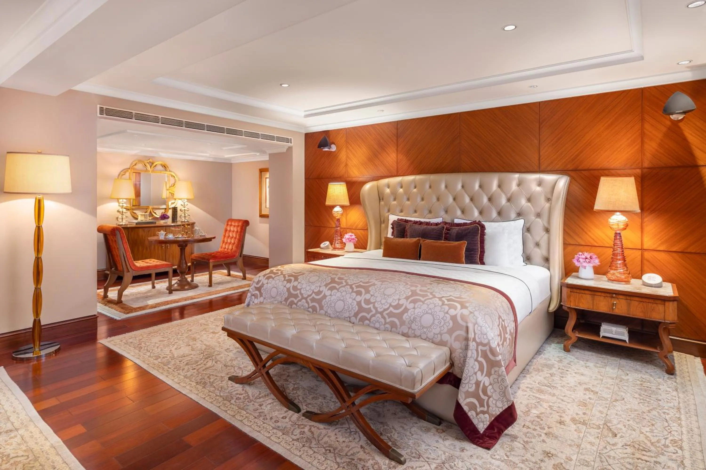 Bed in Taj Palace, New Delhi