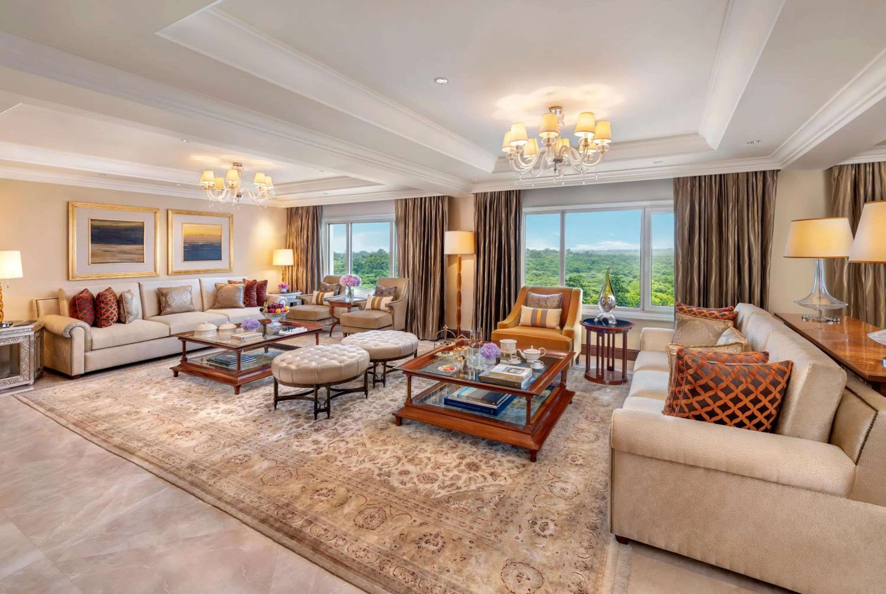 Living room in Taj Palace, New Delhi