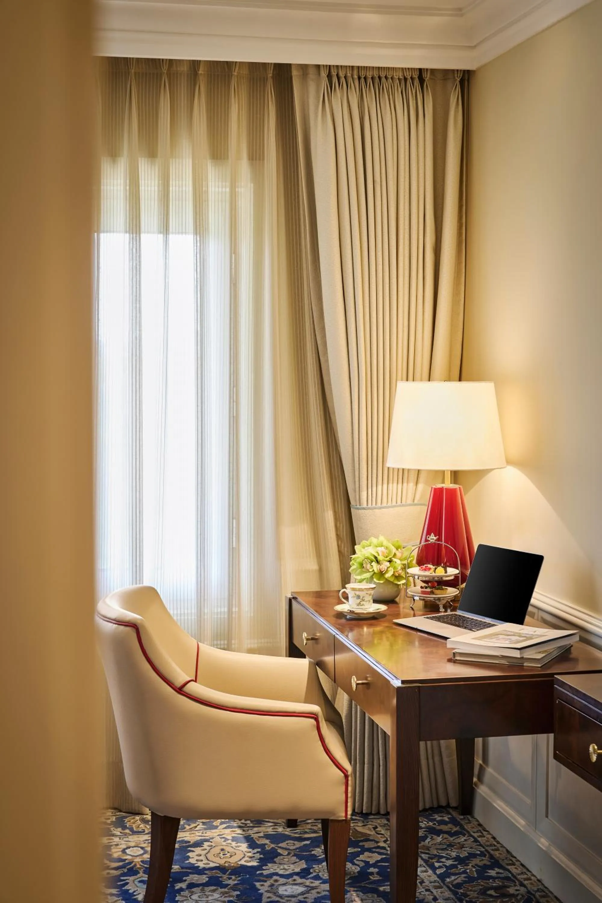 Decorative detail in Taj Palace, New Delhi