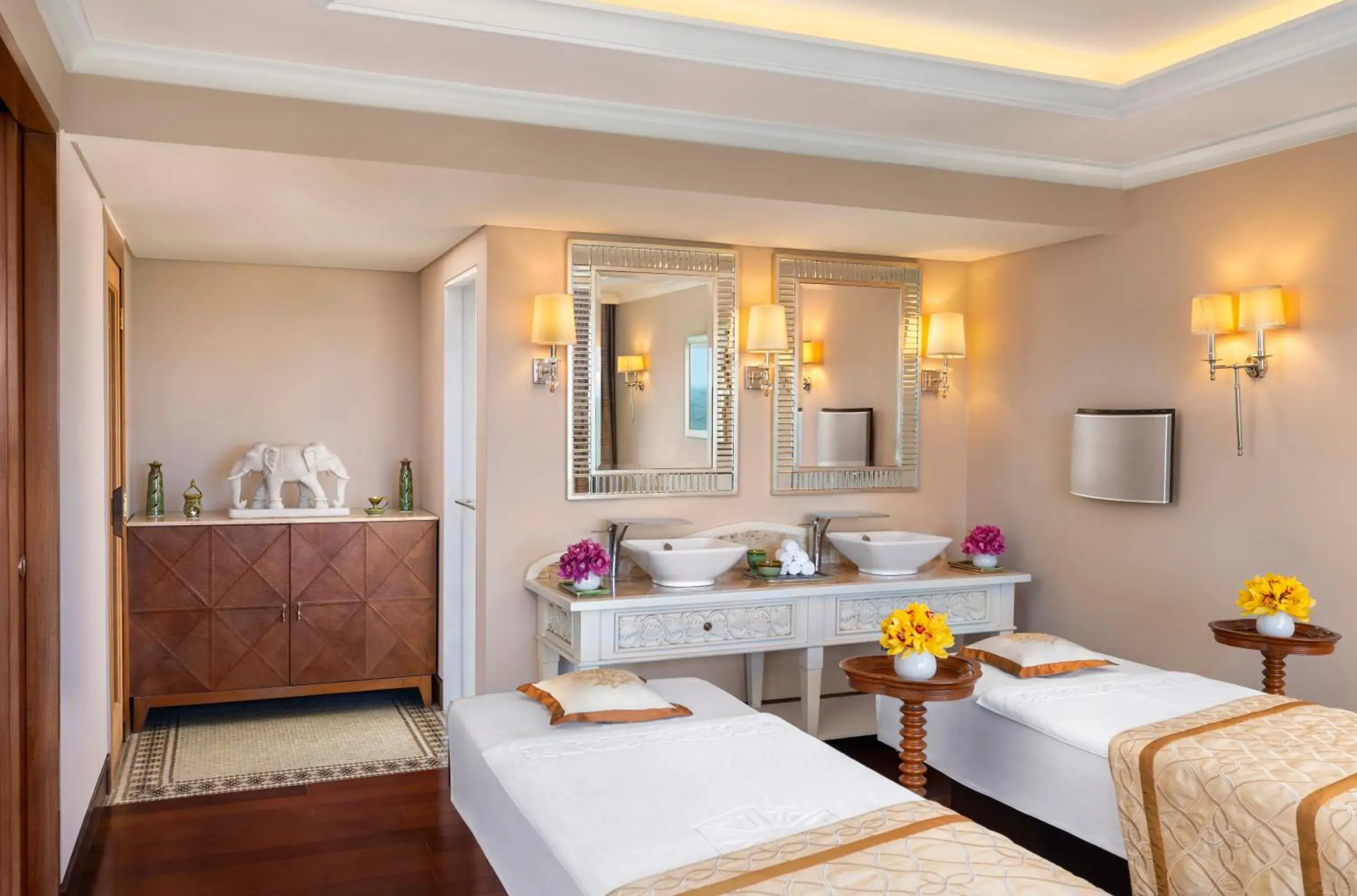 Spa and wellness centre/facilities, Bed in Taj Palace, New Delhi Spa and wellness centre/facilities, Bed in Taj Palace, New Delhi