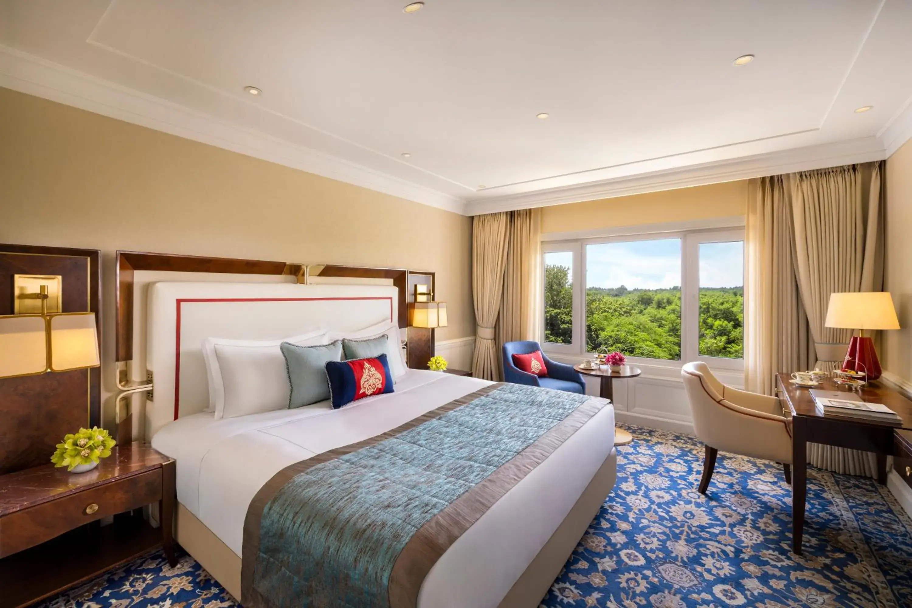 Superior Room King Bed Diplomatic Enclave View - single occupancy in Taj Palace, New Delhi Superior Room King Bed Diplomatic Enclave View - single occupancy in Taj Palace, New Delhi