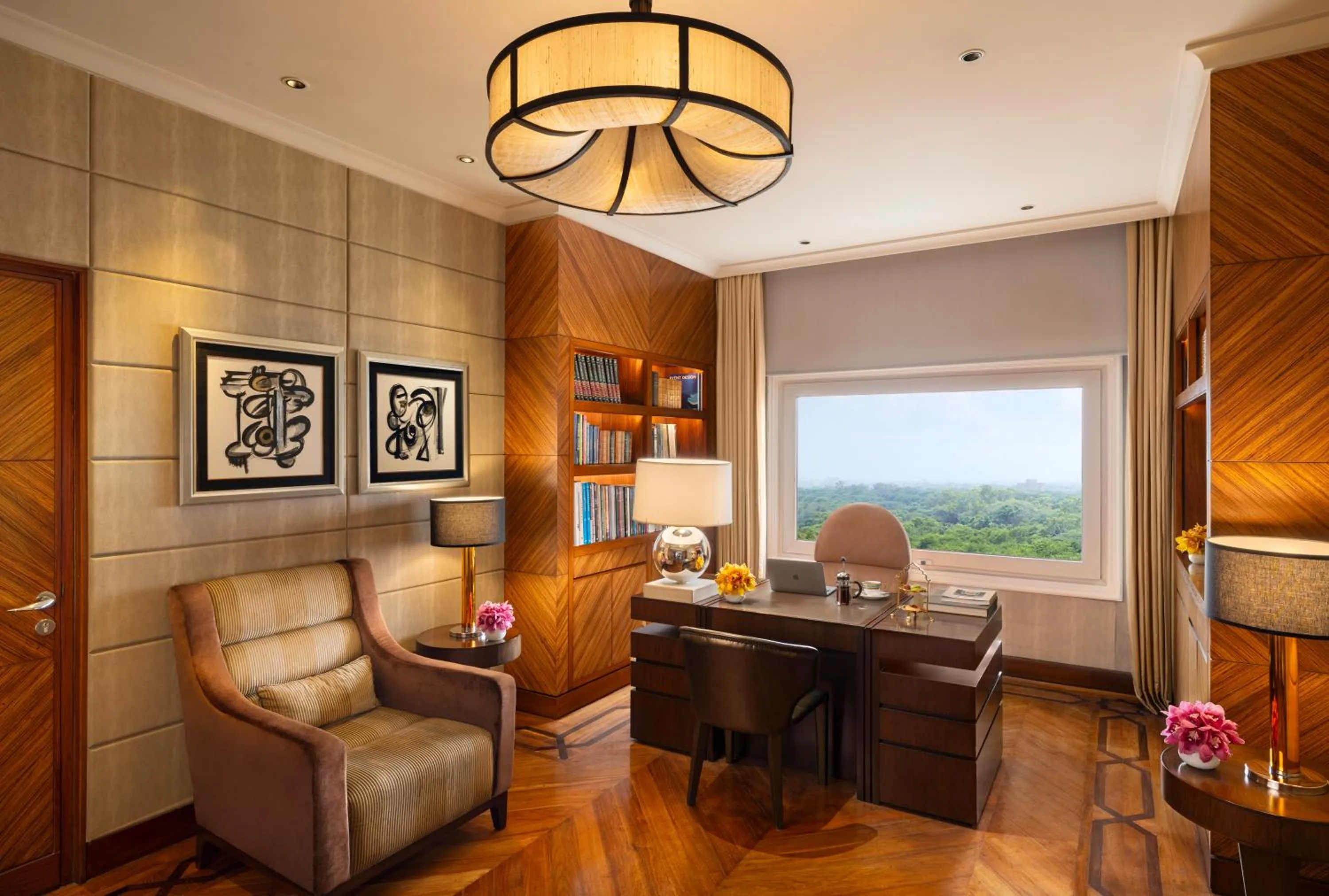 Living room in Taj Palace, New Delhi