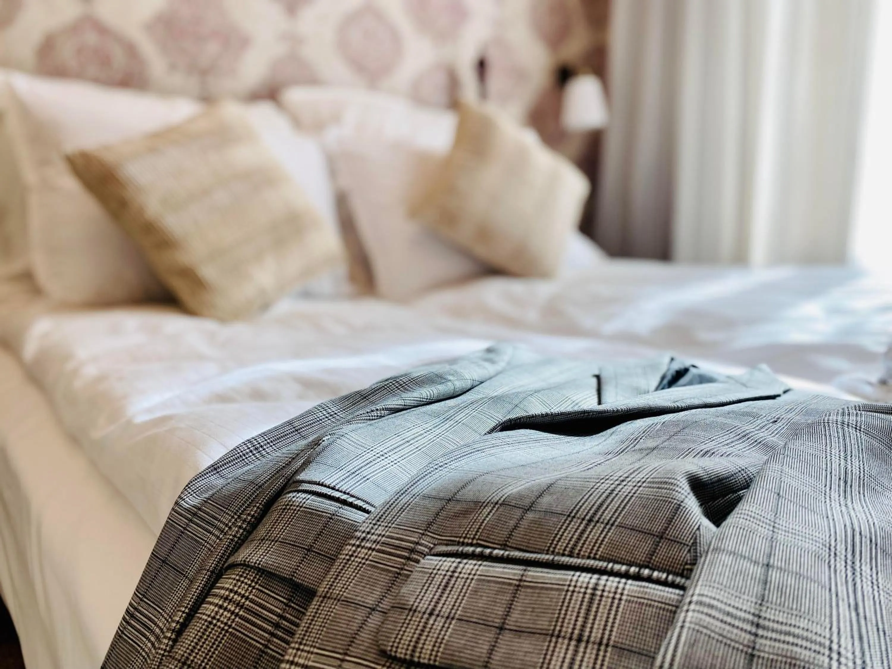 Bed in OPERA16 Guestrooms