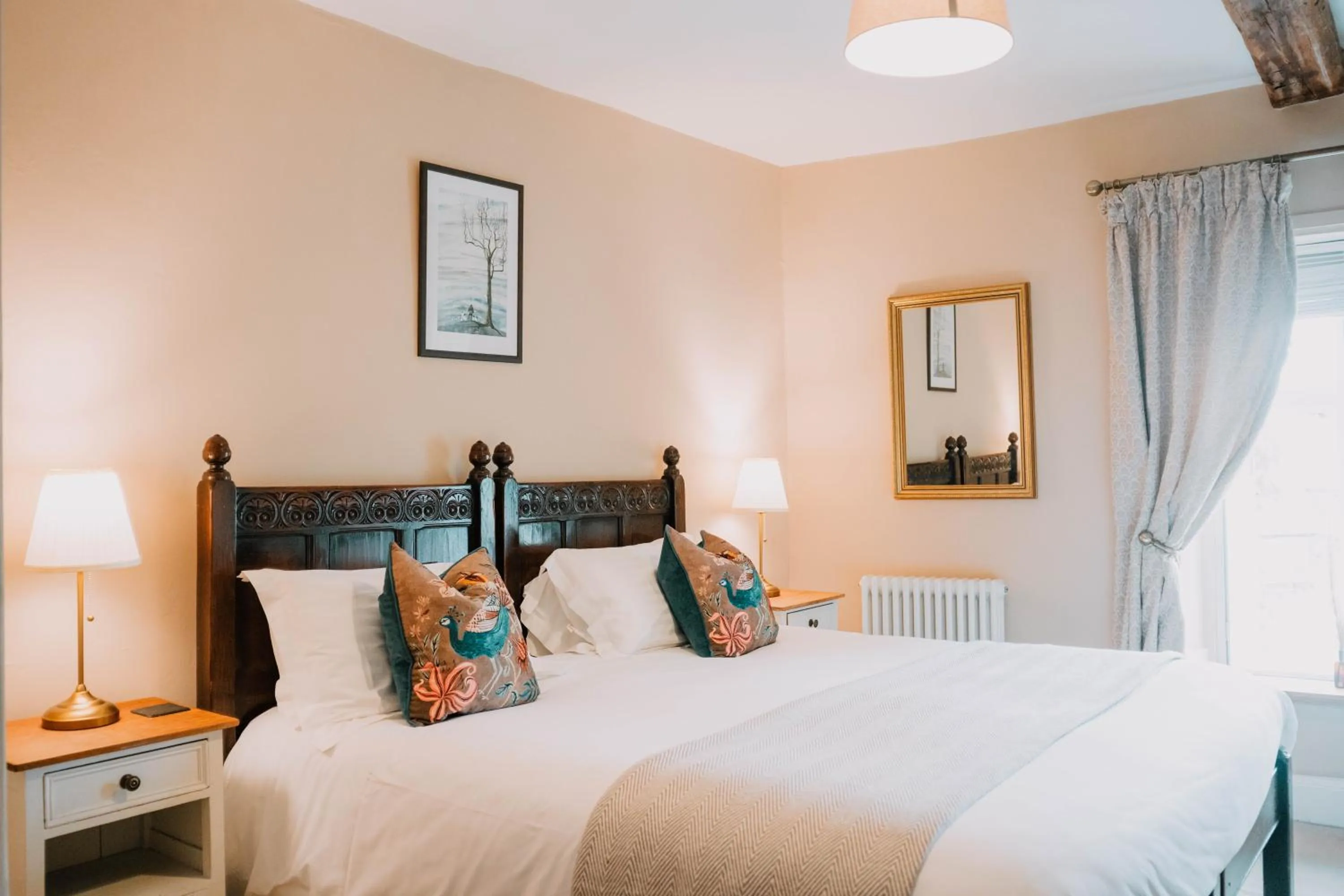 Bedroom, Bed in Three Cocks Hotel