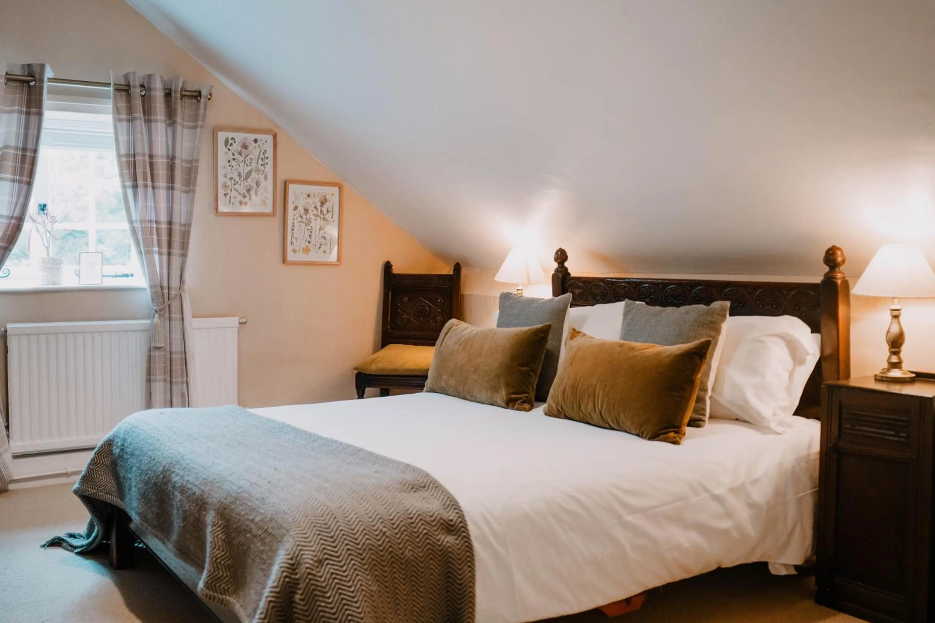 Bedroom, Bed in Three Cocks Hotel