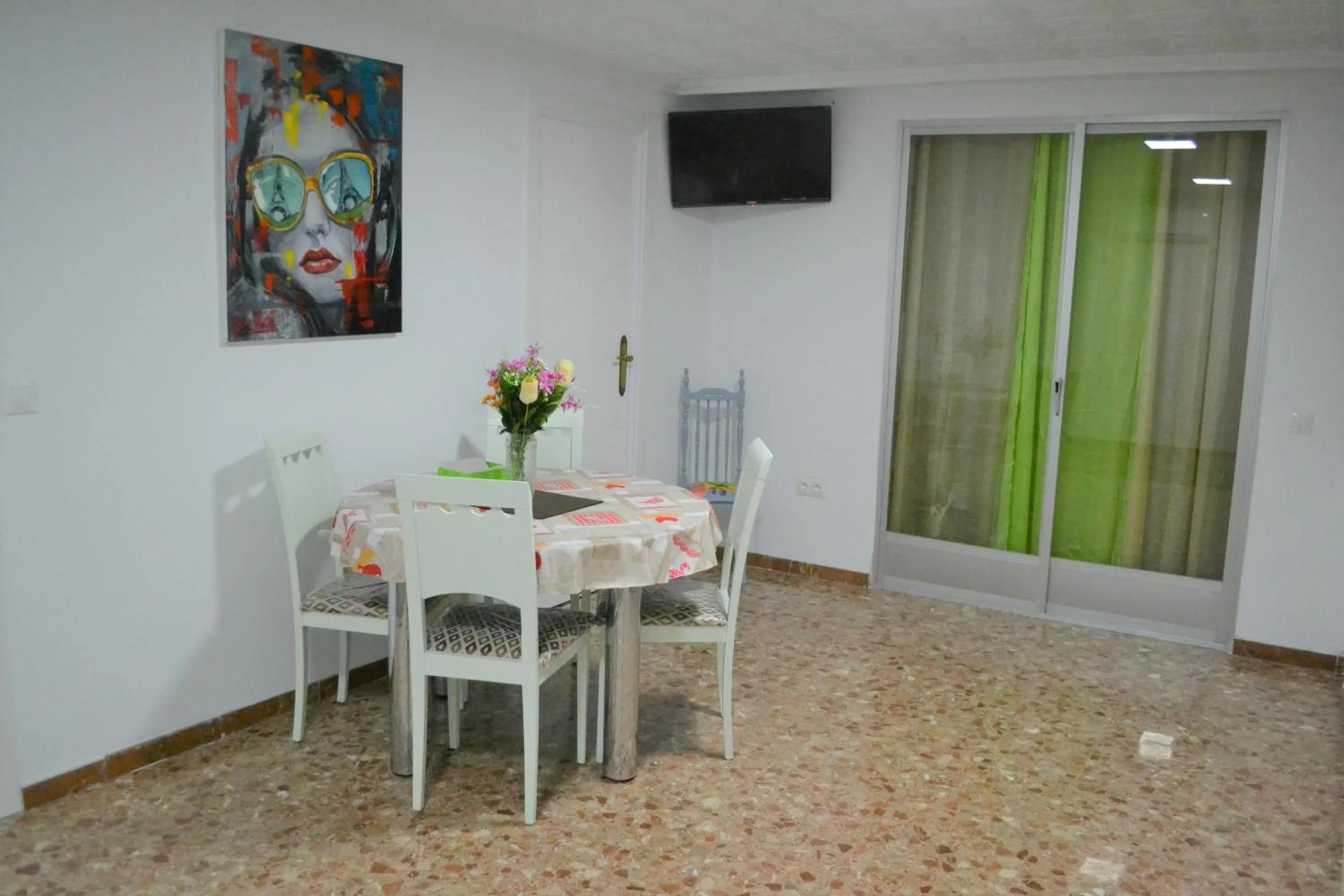 Dining area in Superb 1 Bedroom with Gallery CB7EV