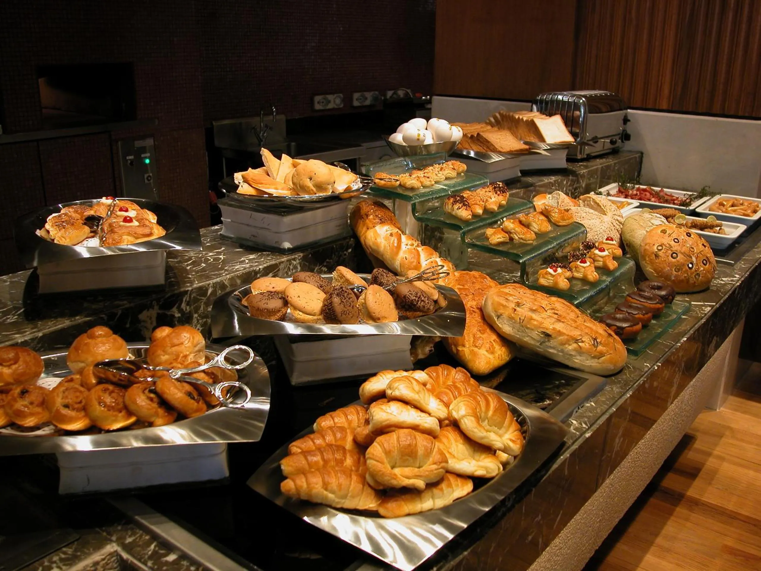 Food and drinks in Taj West End