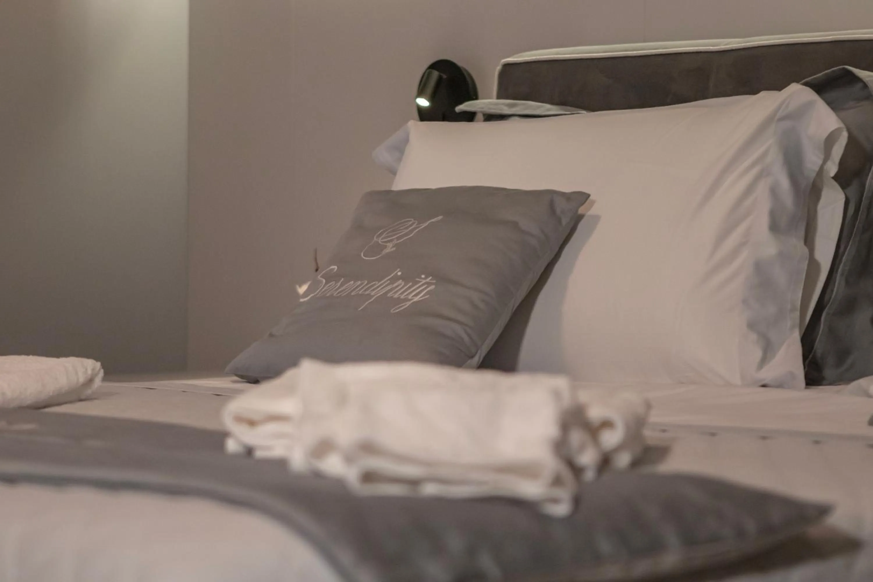 Photo of the whole room in Serendipity B&B