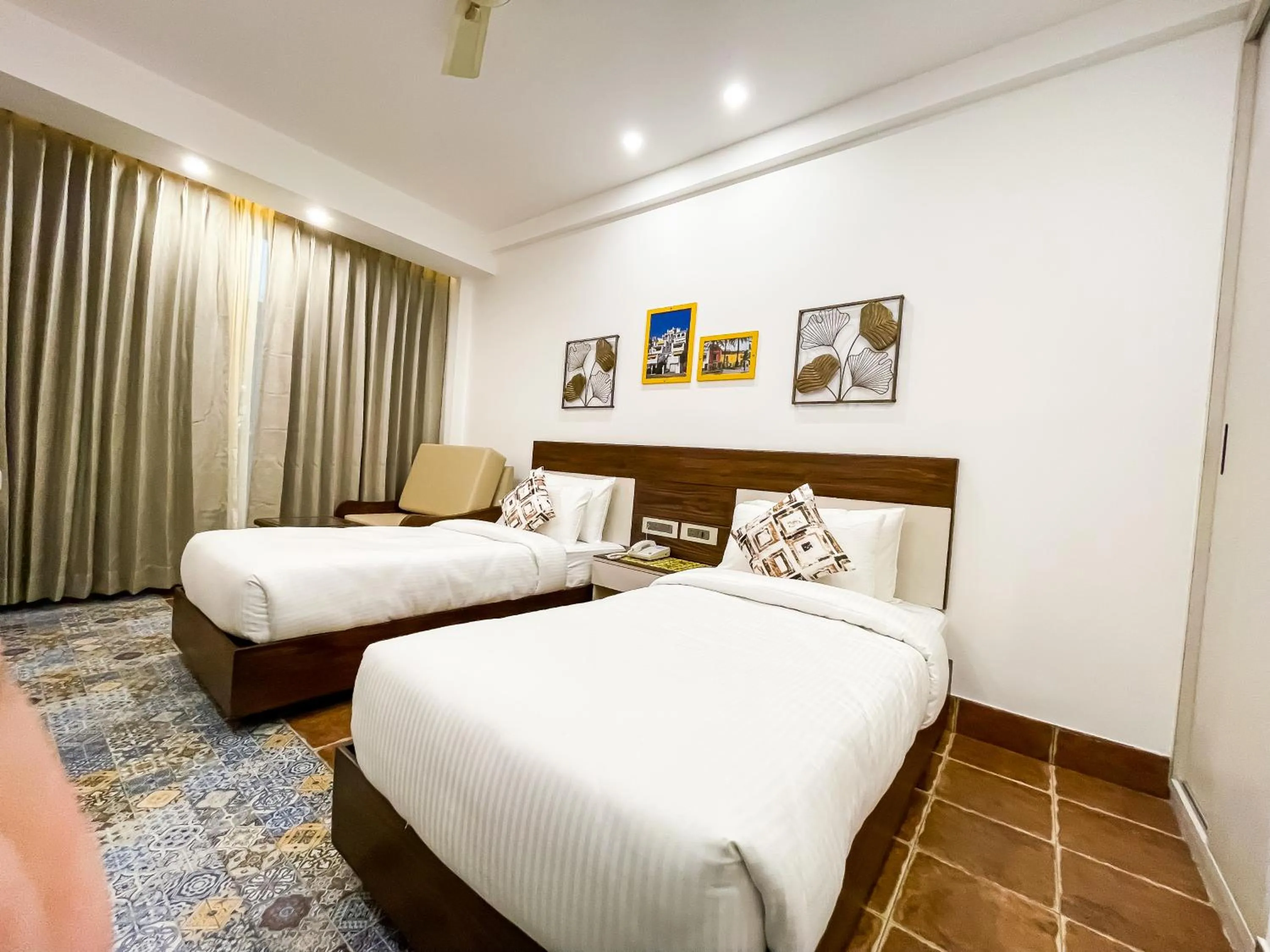 Photo of the whole room, Bed in Sterling Marbella Dehradun