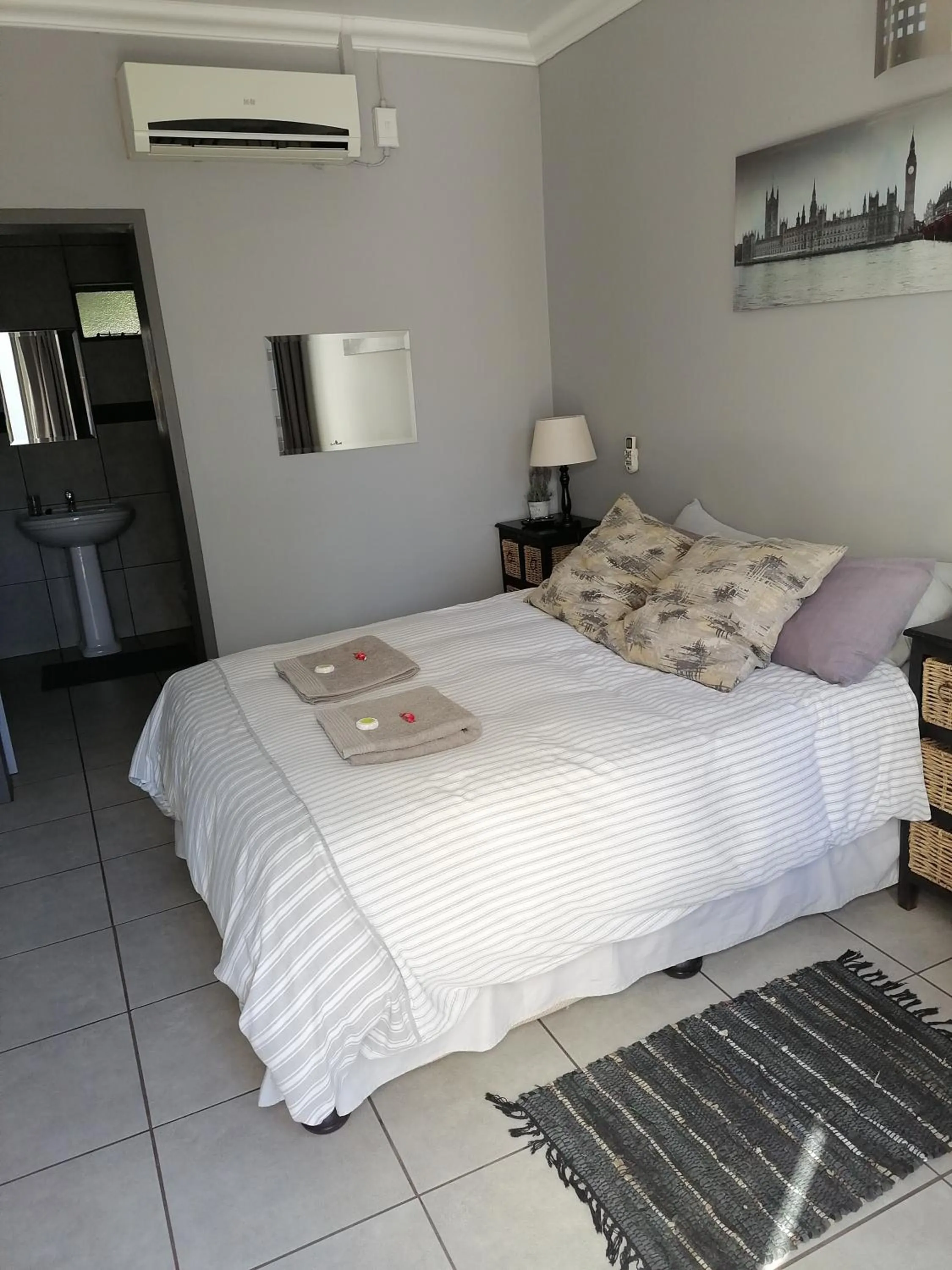 Bedroom in Wildebeespan Bed and Breakfast