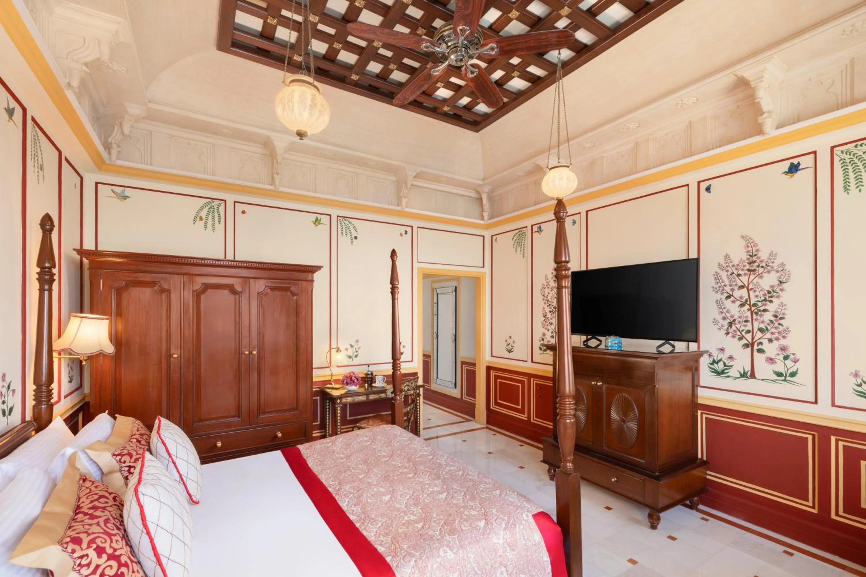 Bedroom, Bed in Taj Lake Palace Udaipur