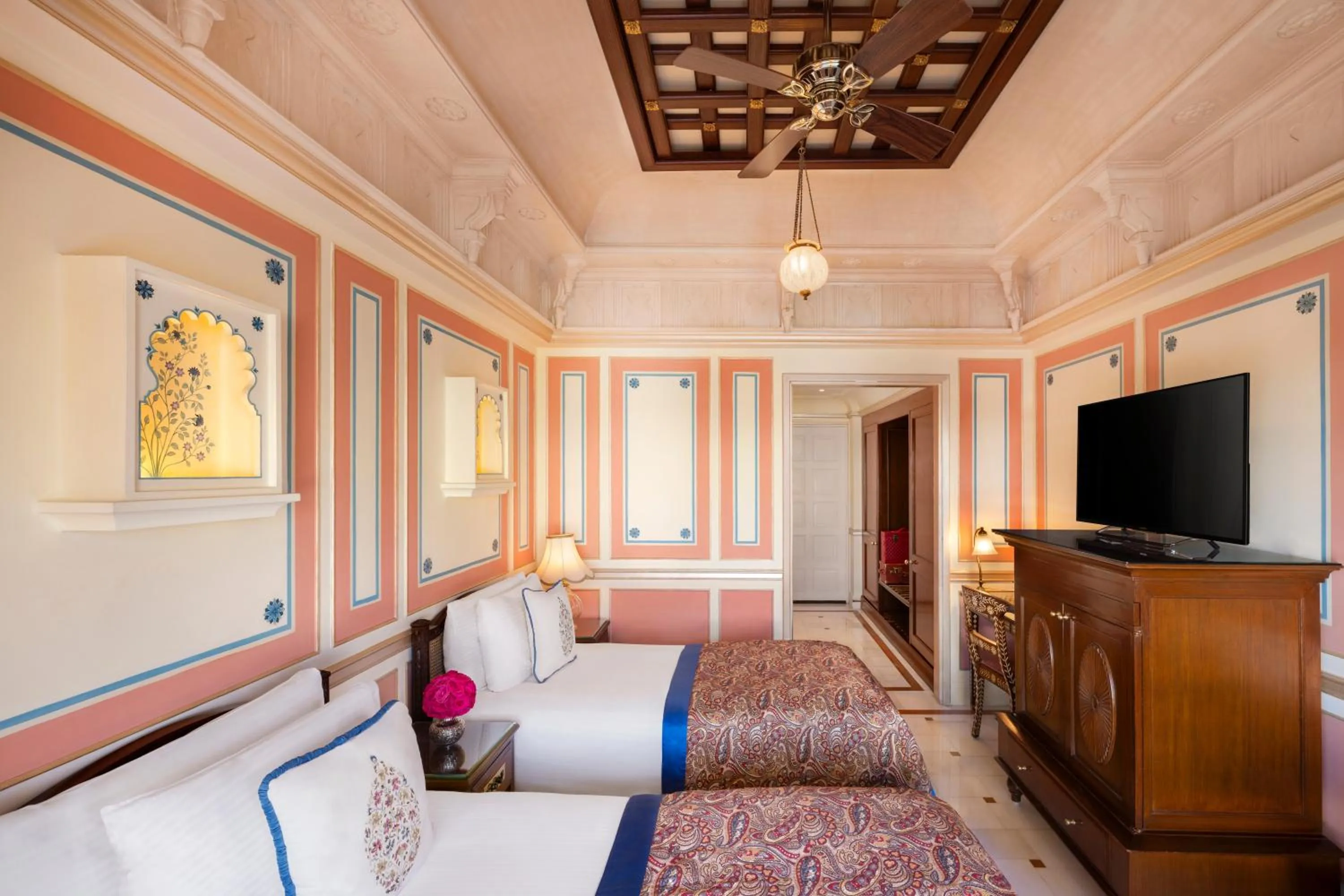 Bedroom, Bed in Taj Lake Palace Udaipur