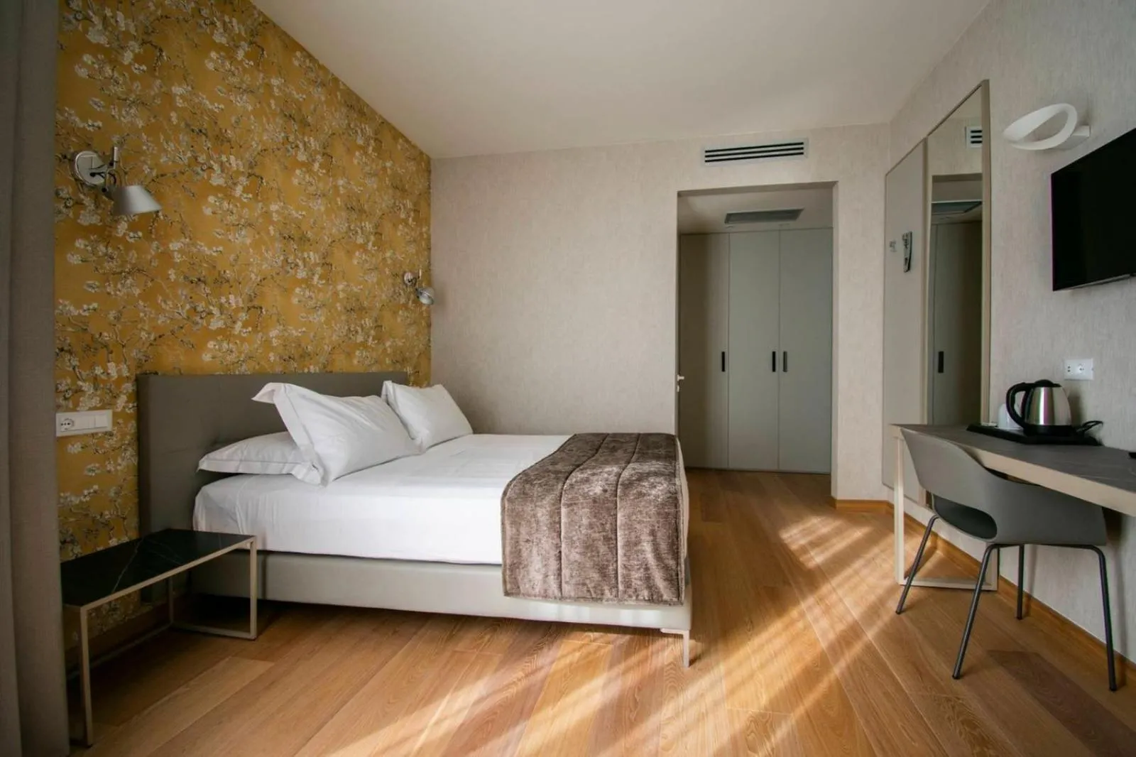 Bed in Hotel Medusa