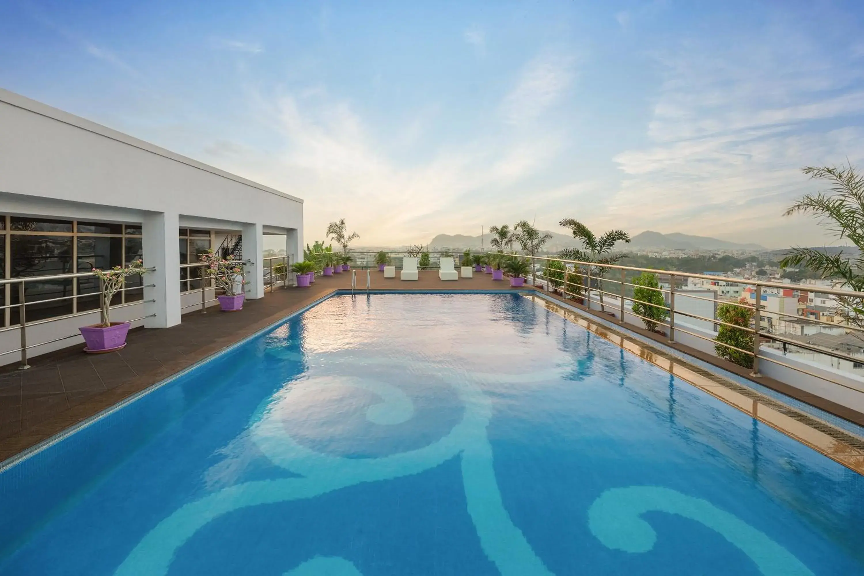 Swimming pool in Vivanta Vijayawada, MG Road Swimming pool in Vivanta Vijayawada, MG Road