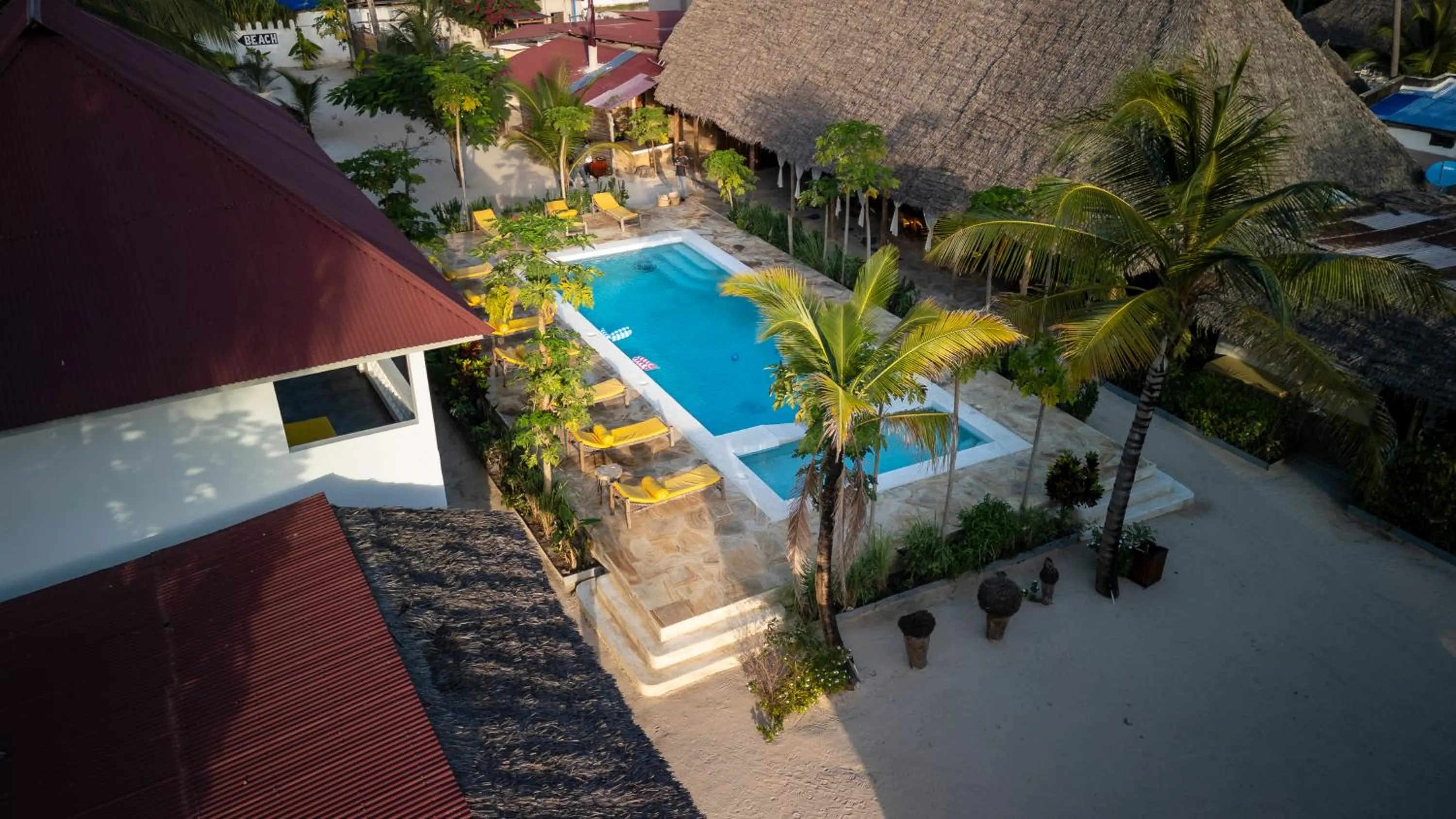 Mem Luxury Apartments and Hotel