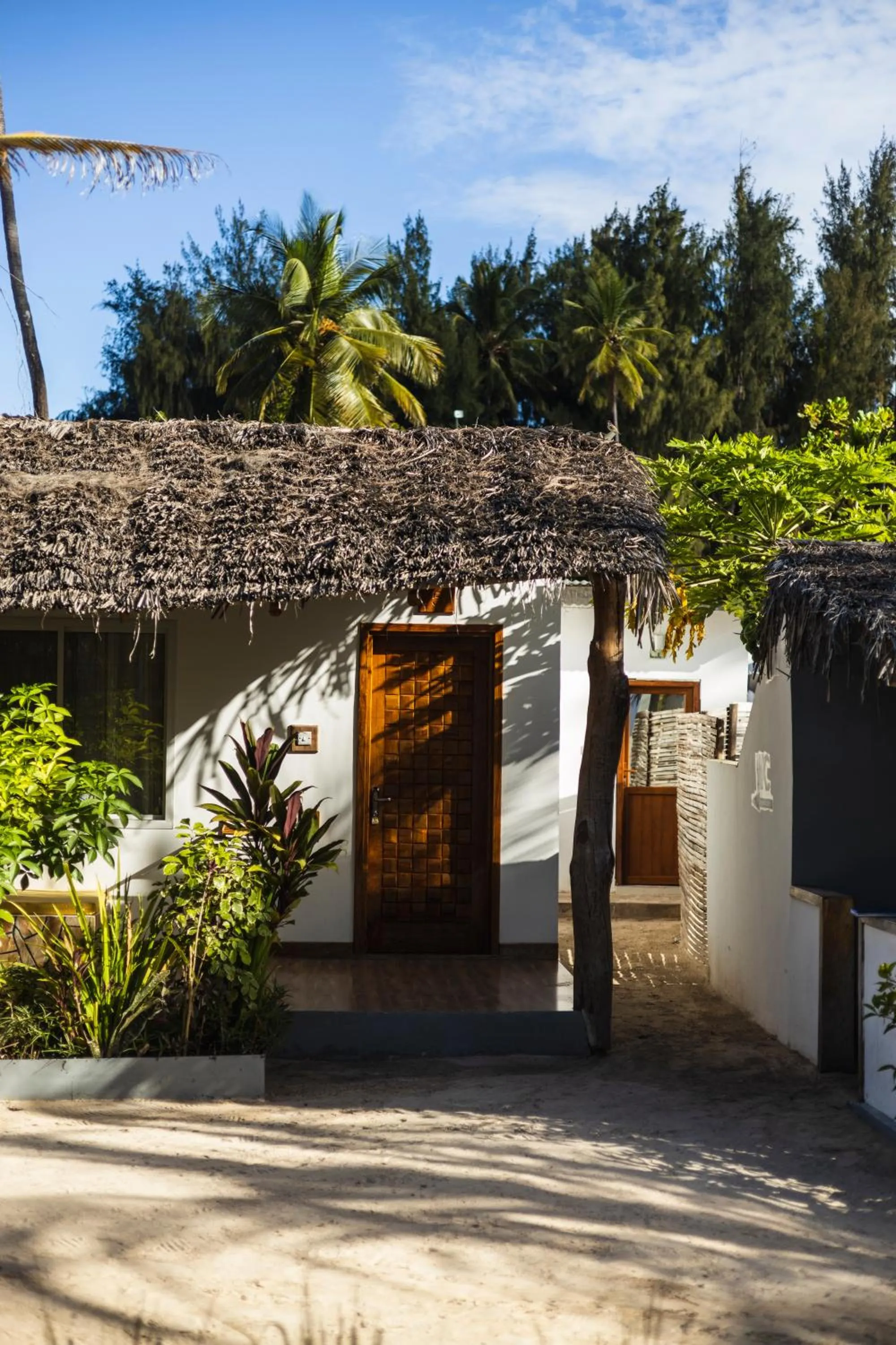 Mem Luxury Apartments and Hotel