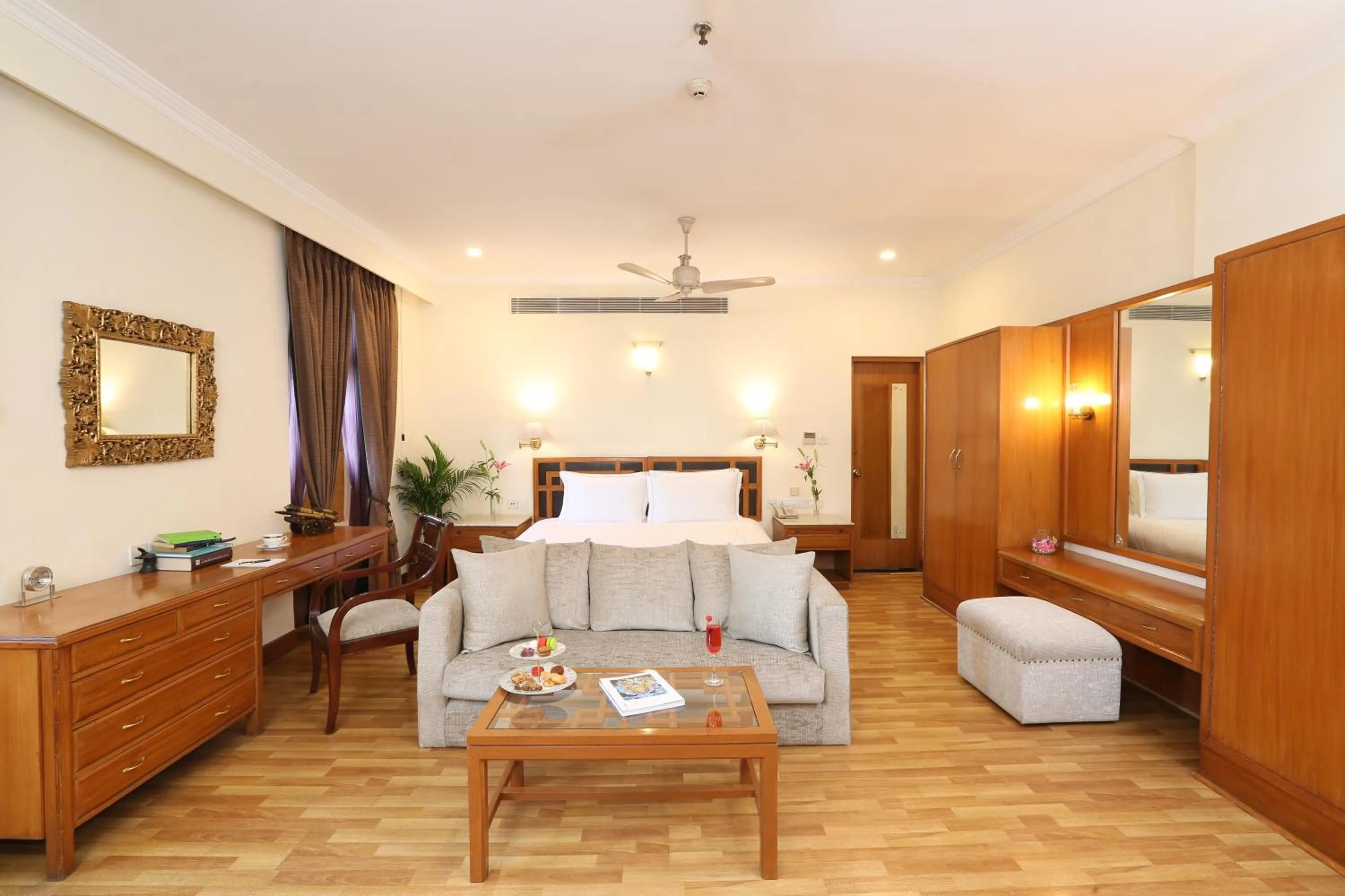 Bedroom, Bed in Ambassador, New Delhi - IHCL SeleQtions