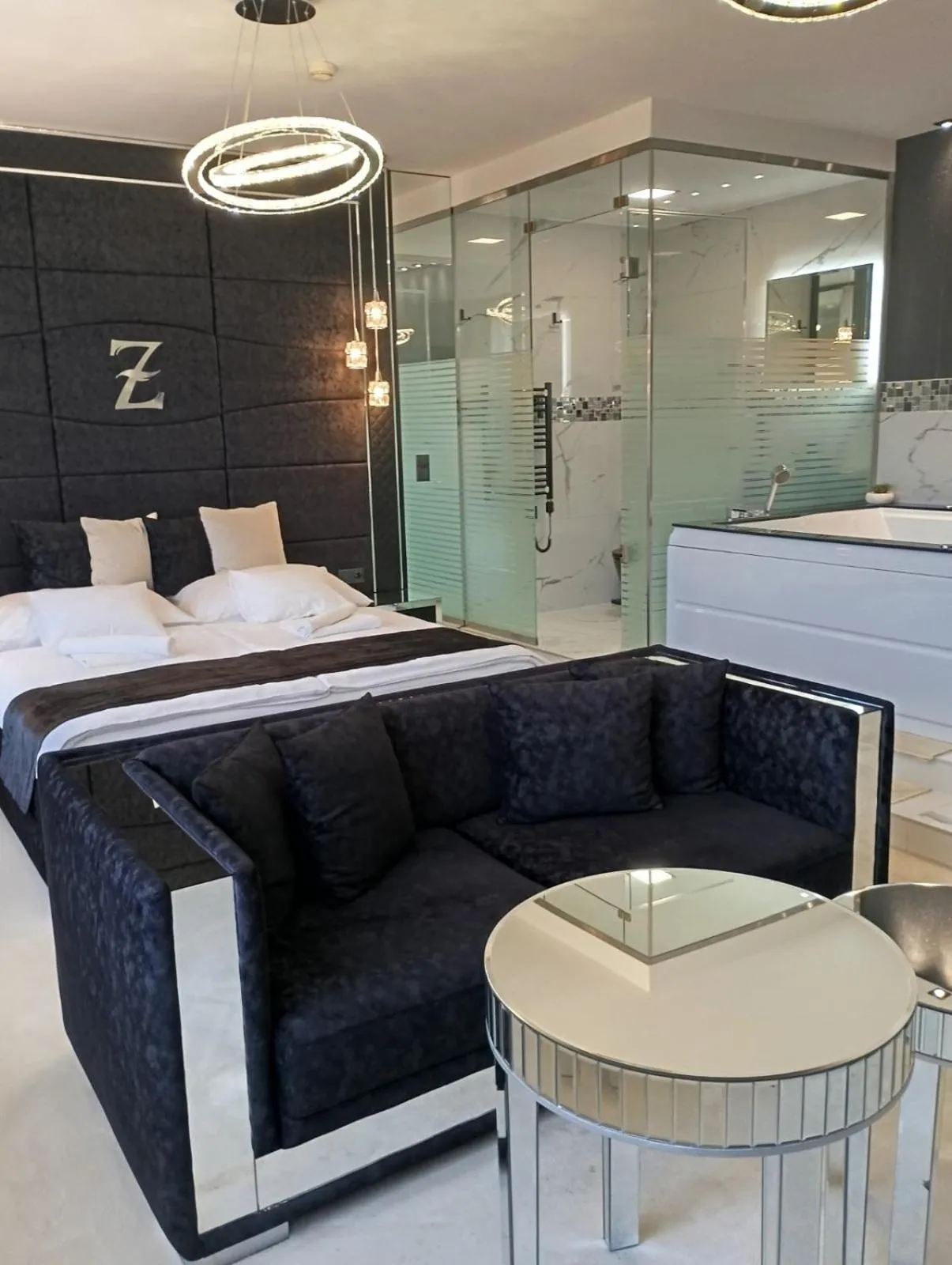 Bed in Z Rooms Boutique Smart Hotel, személyzet nélkül