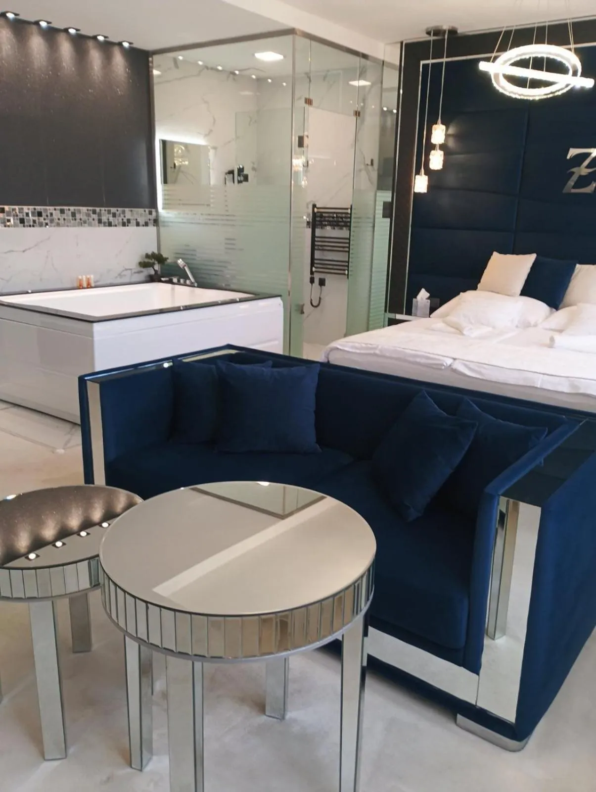 Bed in Z Rooms Boutique Smart Hotel, személyzet nélkül