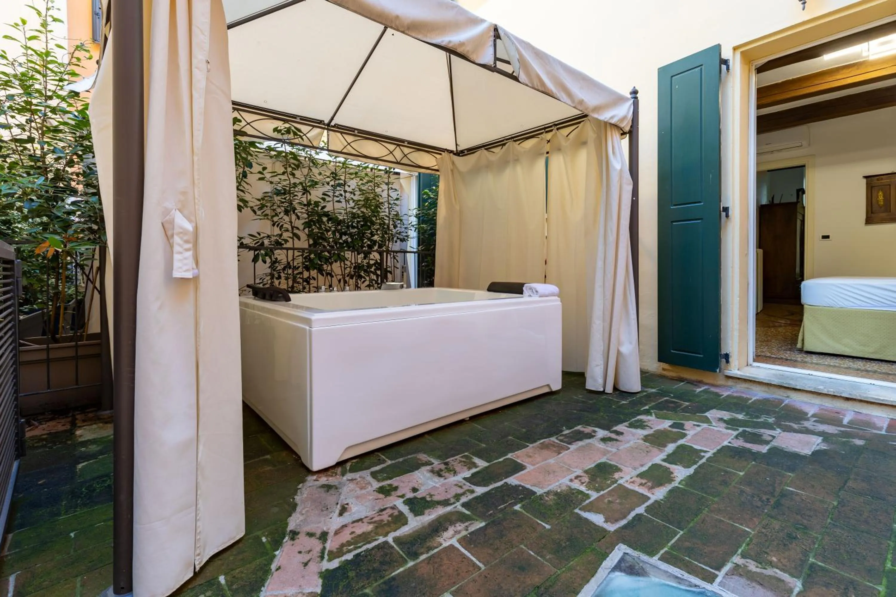 BolognaRoomscom - Frassinago Deluxe