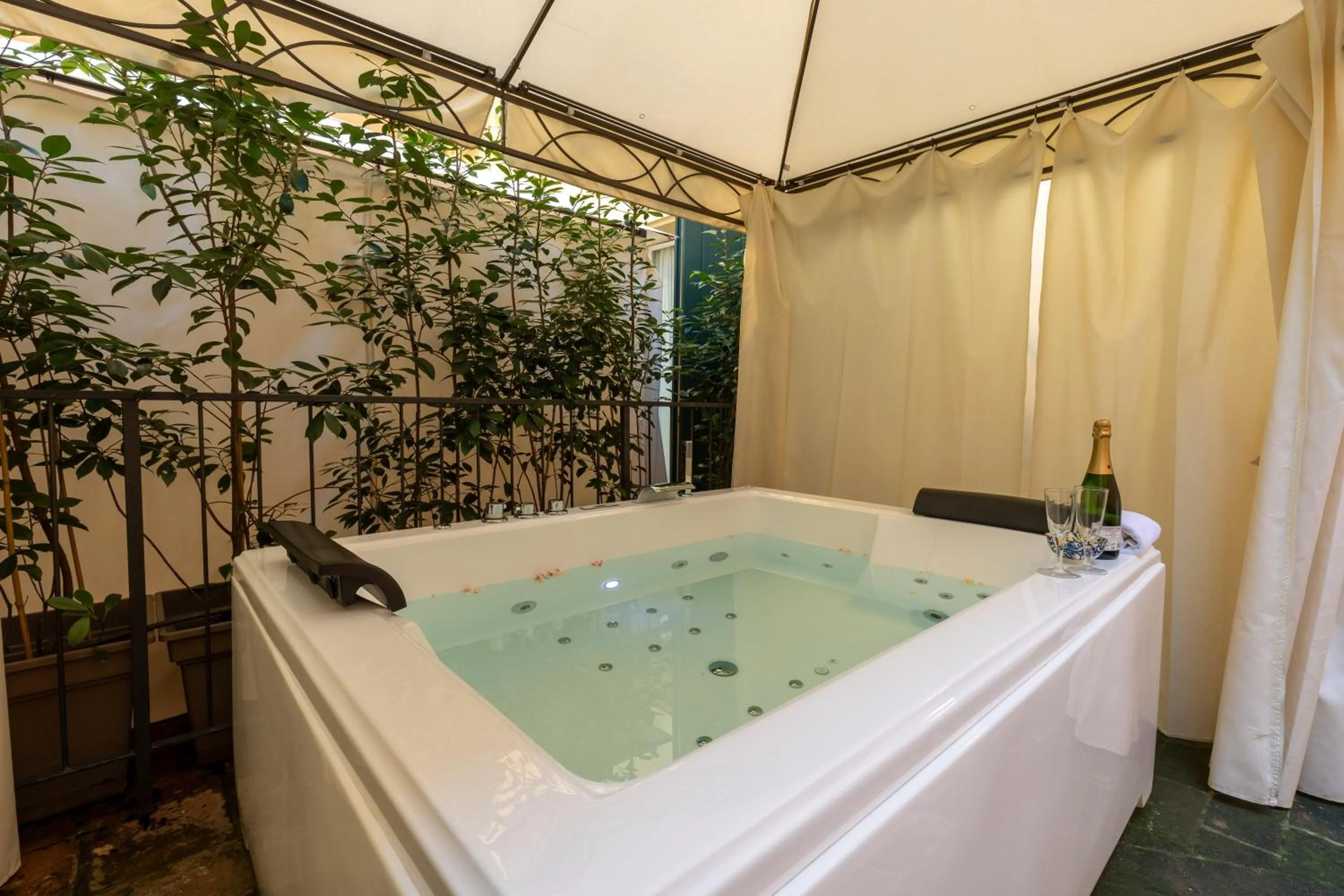 BolognaRoomscom - Frassinago Deluxe