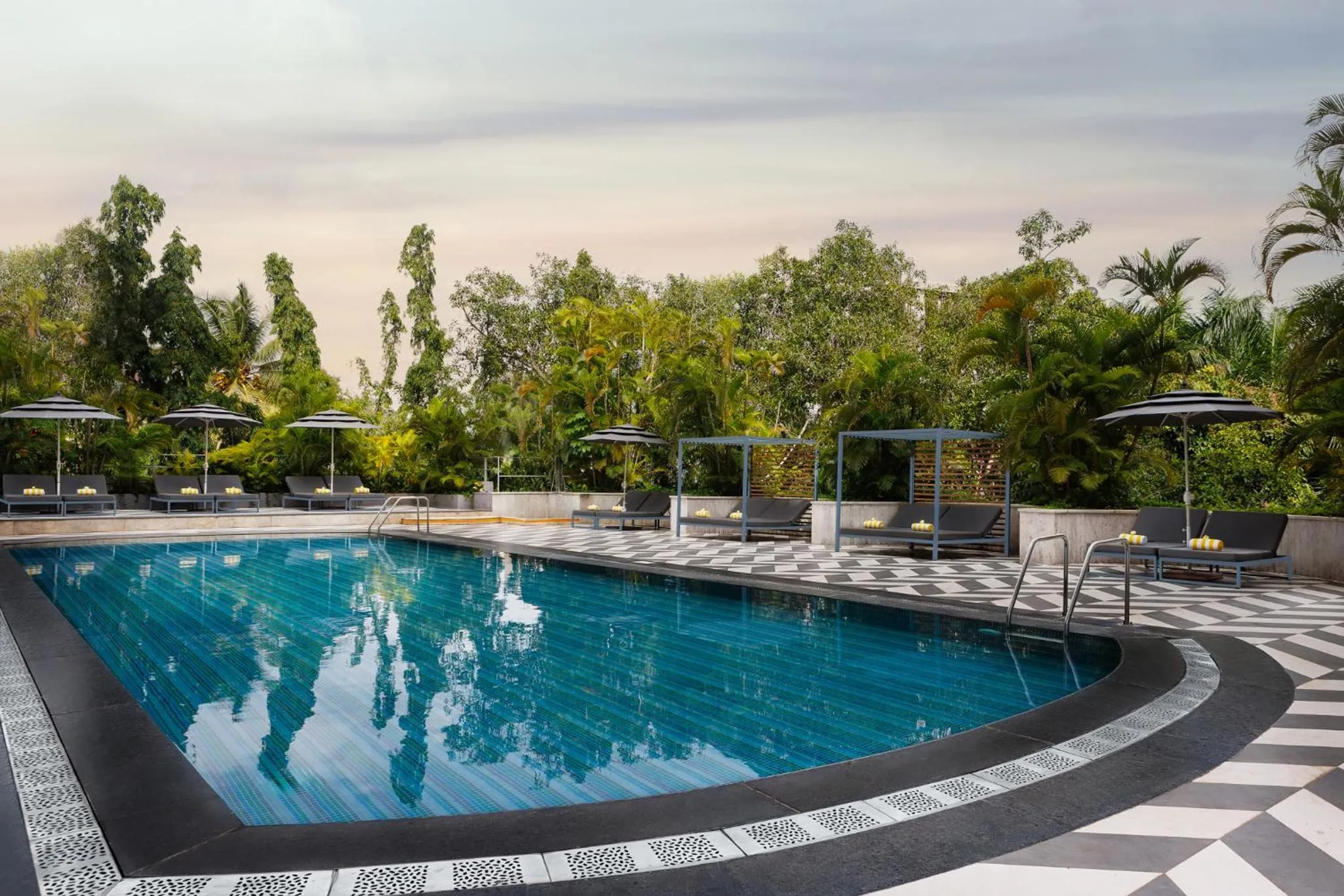 Swimming pool in Vivanta Bengaluru Residency Road