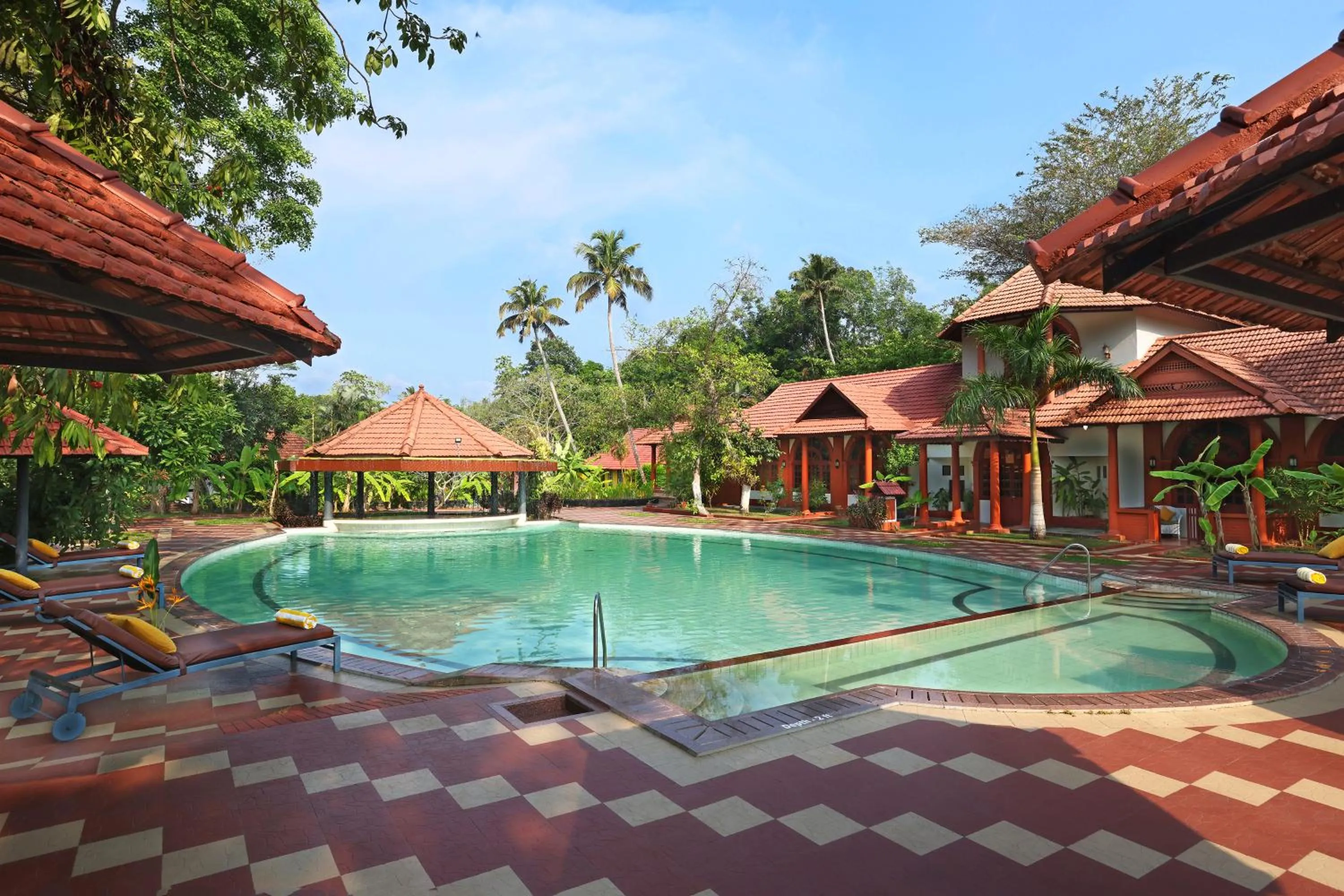 Swimming pool in Taj Kumarakom Resort and Spa Kerala