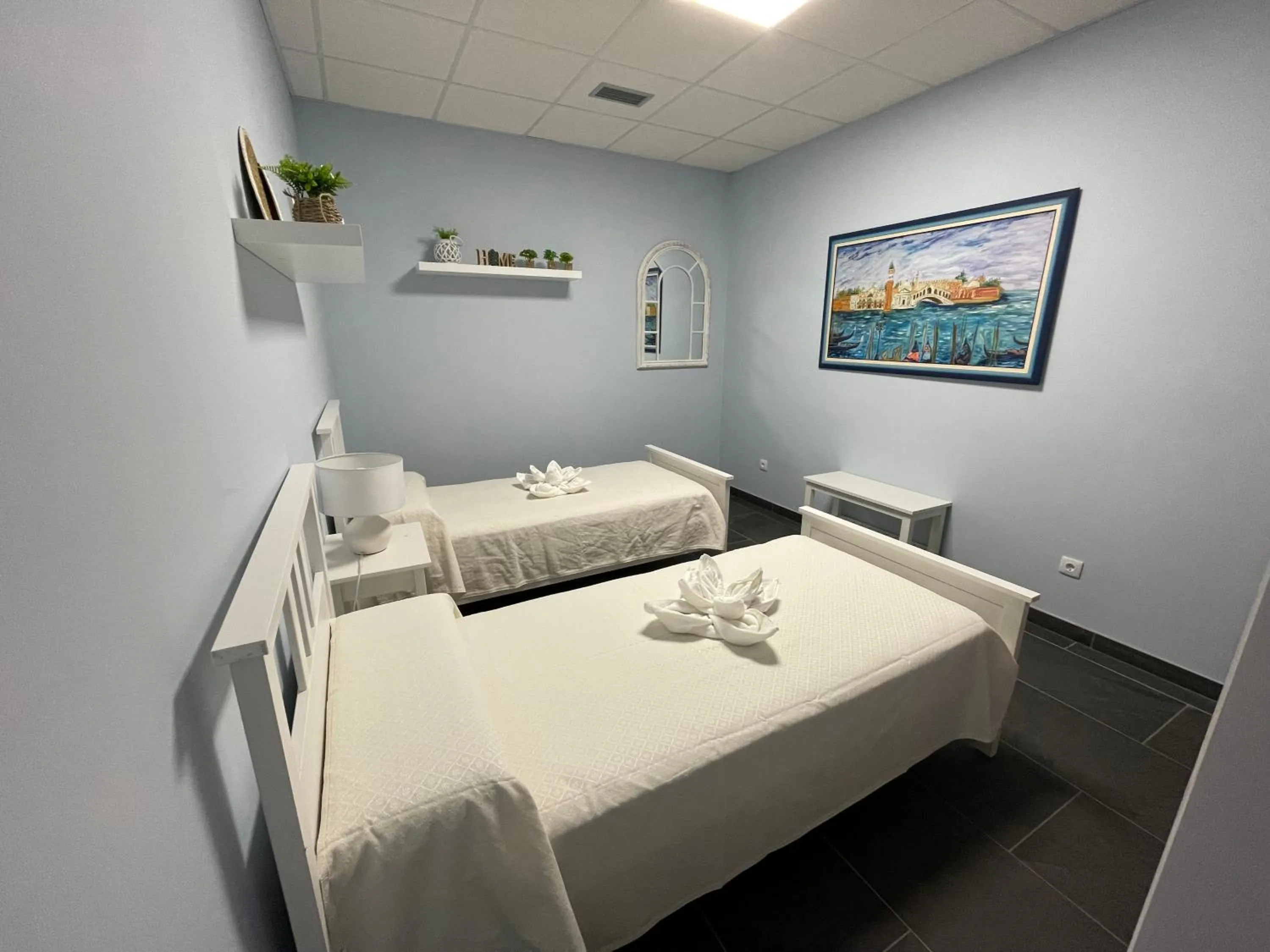 Standard Twin Room with Shared Bathroom in Hostel & Rooms O Albergue da Meiga
