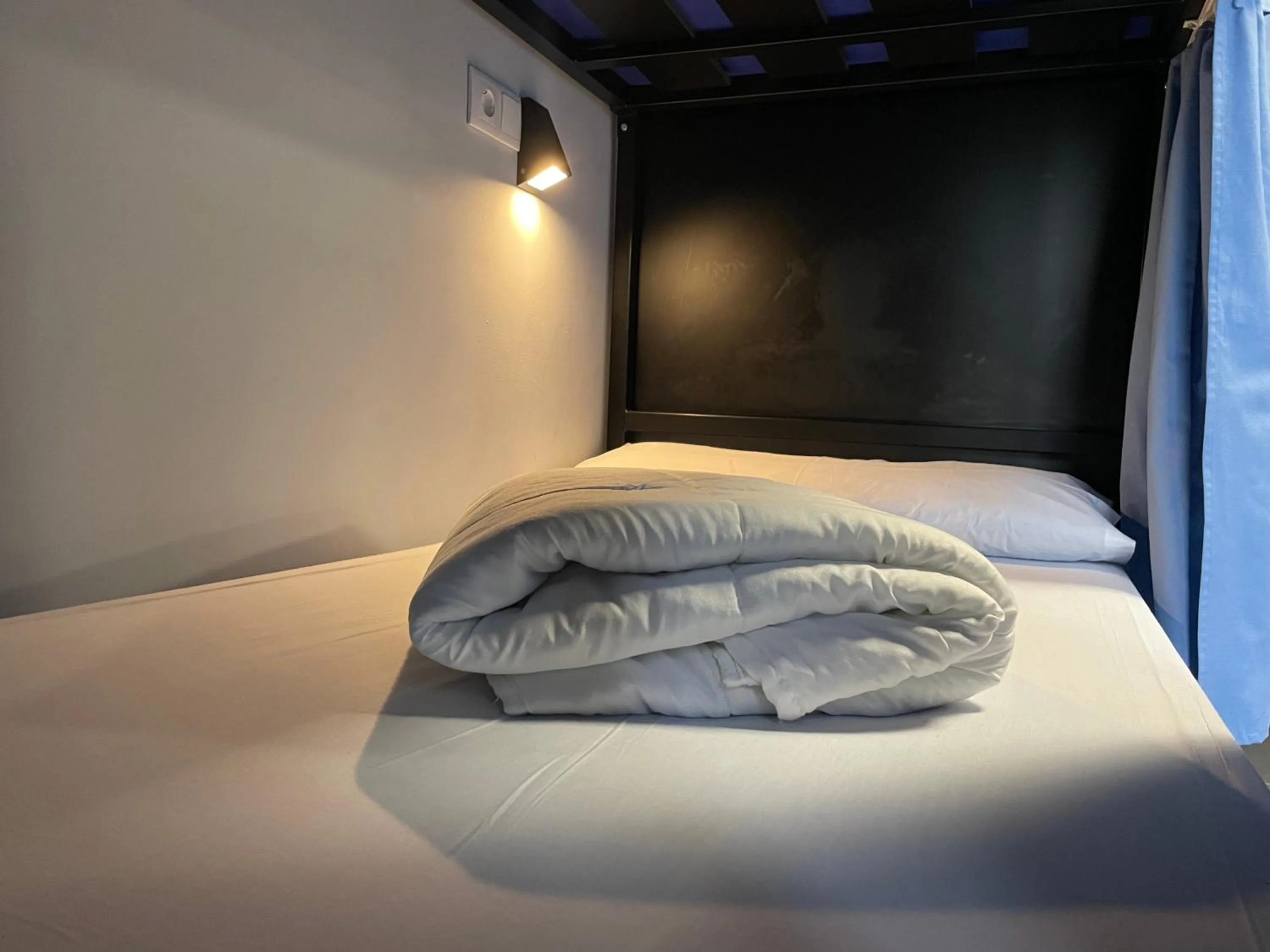 Bunk Bed in Mixed Dormitory Room in Hostel & Rooms O Albergue da Meiga